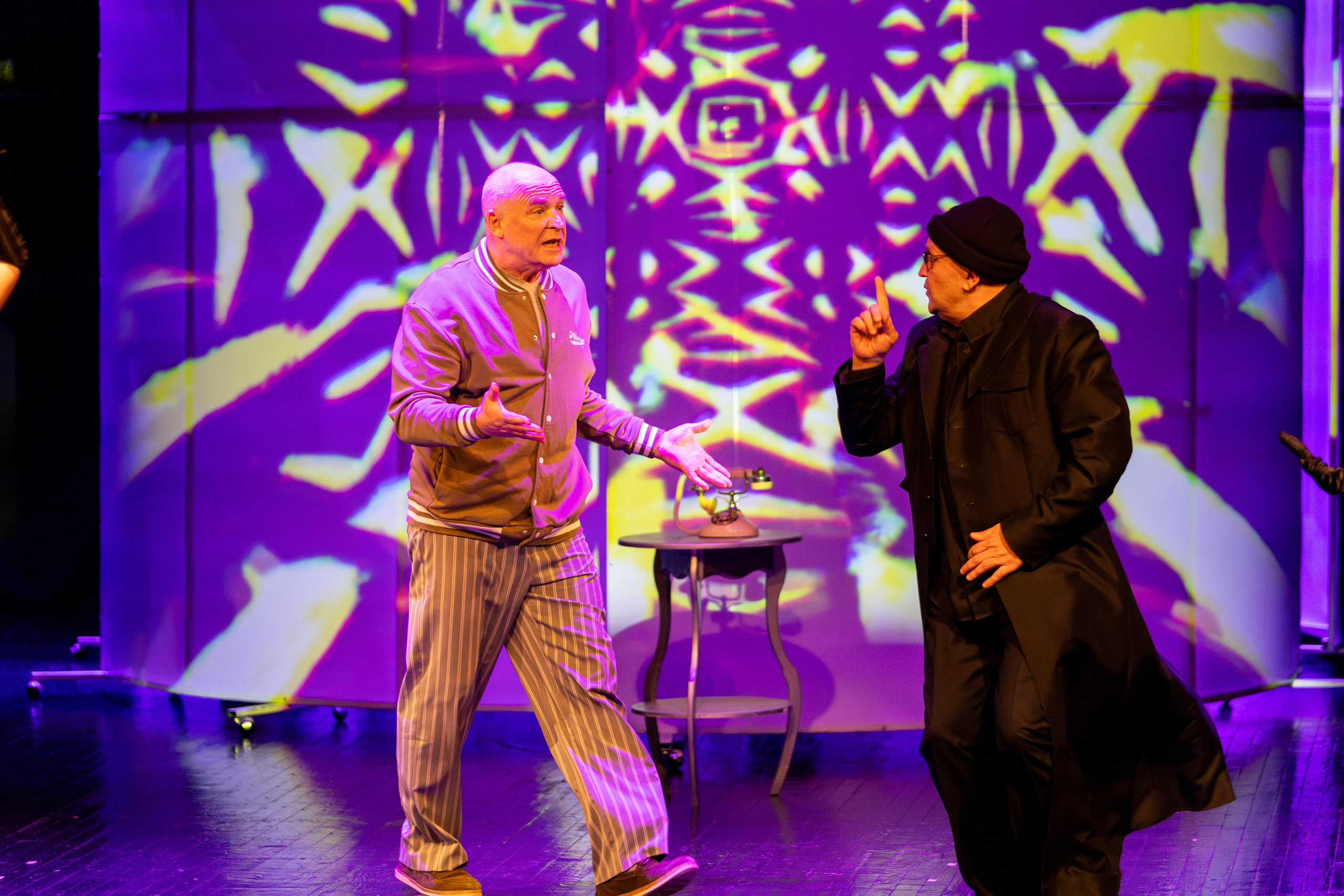 Новый театр «Нобелевская неделя». Профессиональный интерьерный и репортажный фотограф Минск и РБ. Максим Орлов