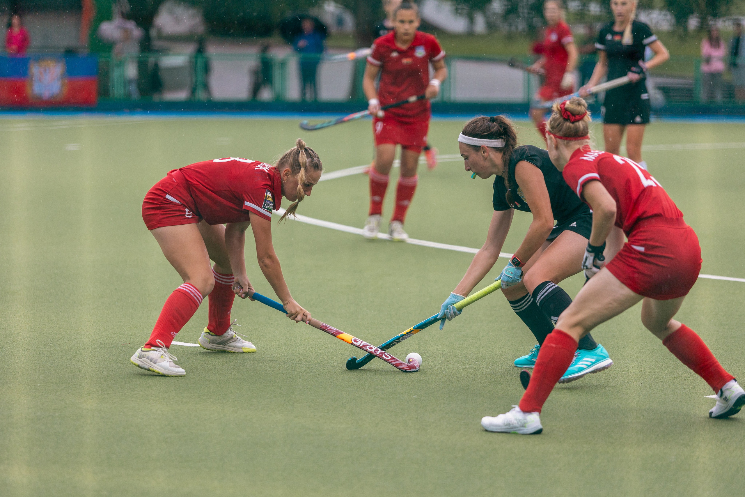 Хоккей на траве. Девушки. ХК Минск — ХК Виктория (Смолевичи) 10.06.2024. Профессиональный интерьерный и репортажный фотограф Минск и РБ. Максим Орлов