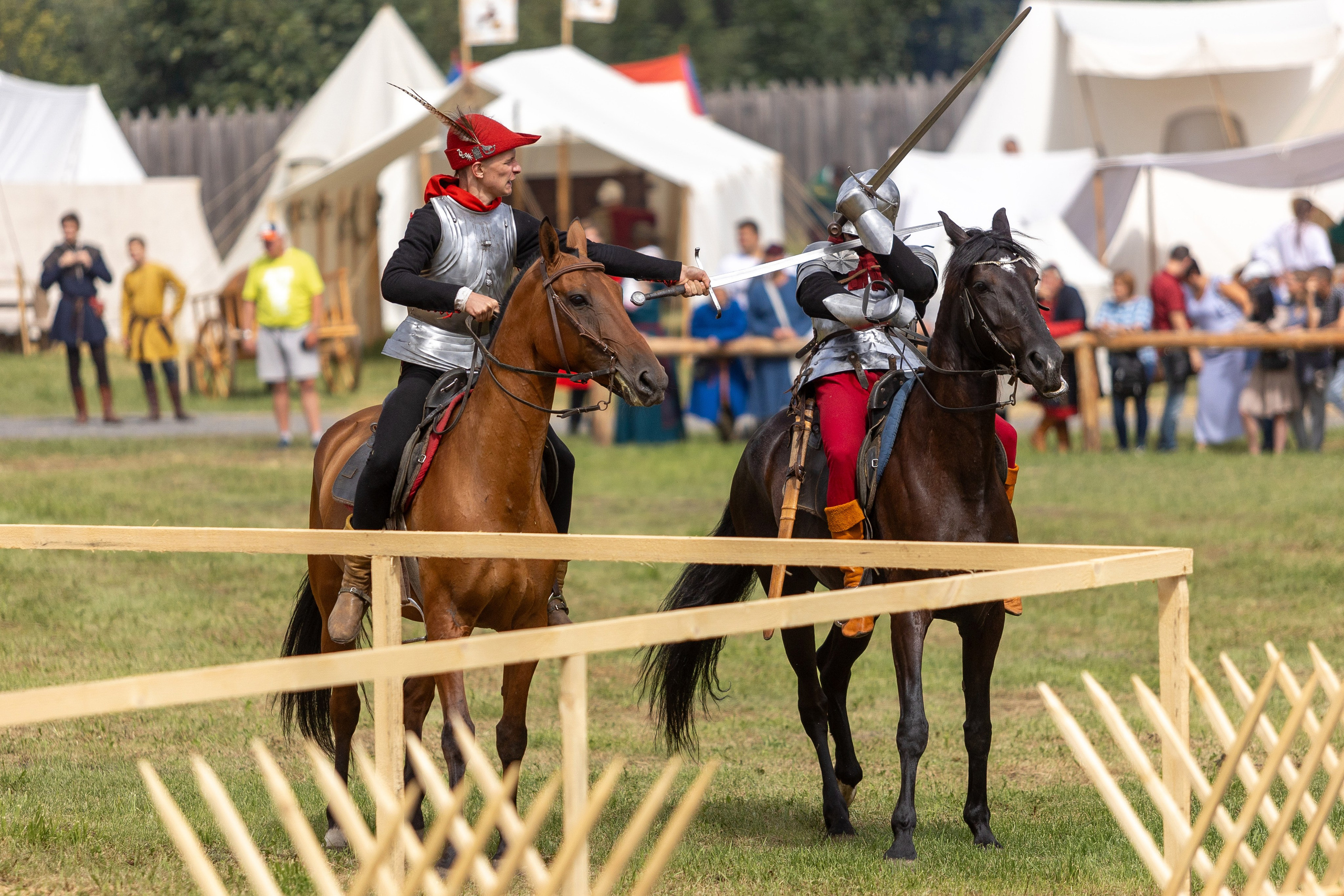 Рыцарский фест. Мстиславль. Профессиональный интерьерный и репортажный фотограф Минск и РБ. Максим Орлов