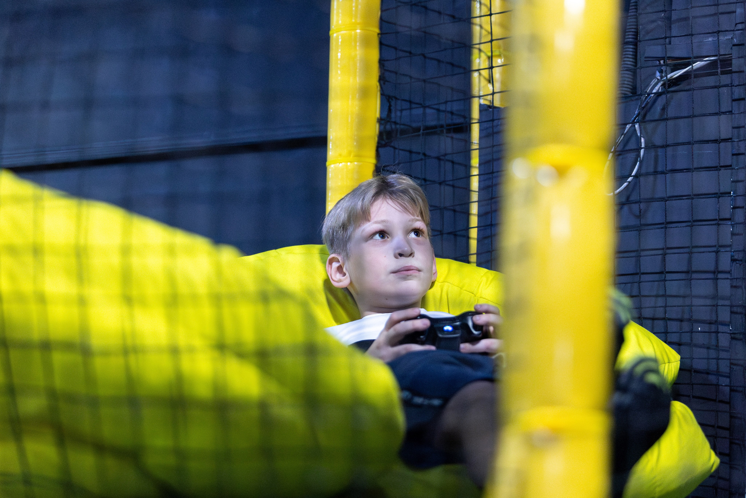 ДР Влада (батутная арена). Профессиональный интерьерный и репортажный фотограф Минск и РБ. Максим Орлов