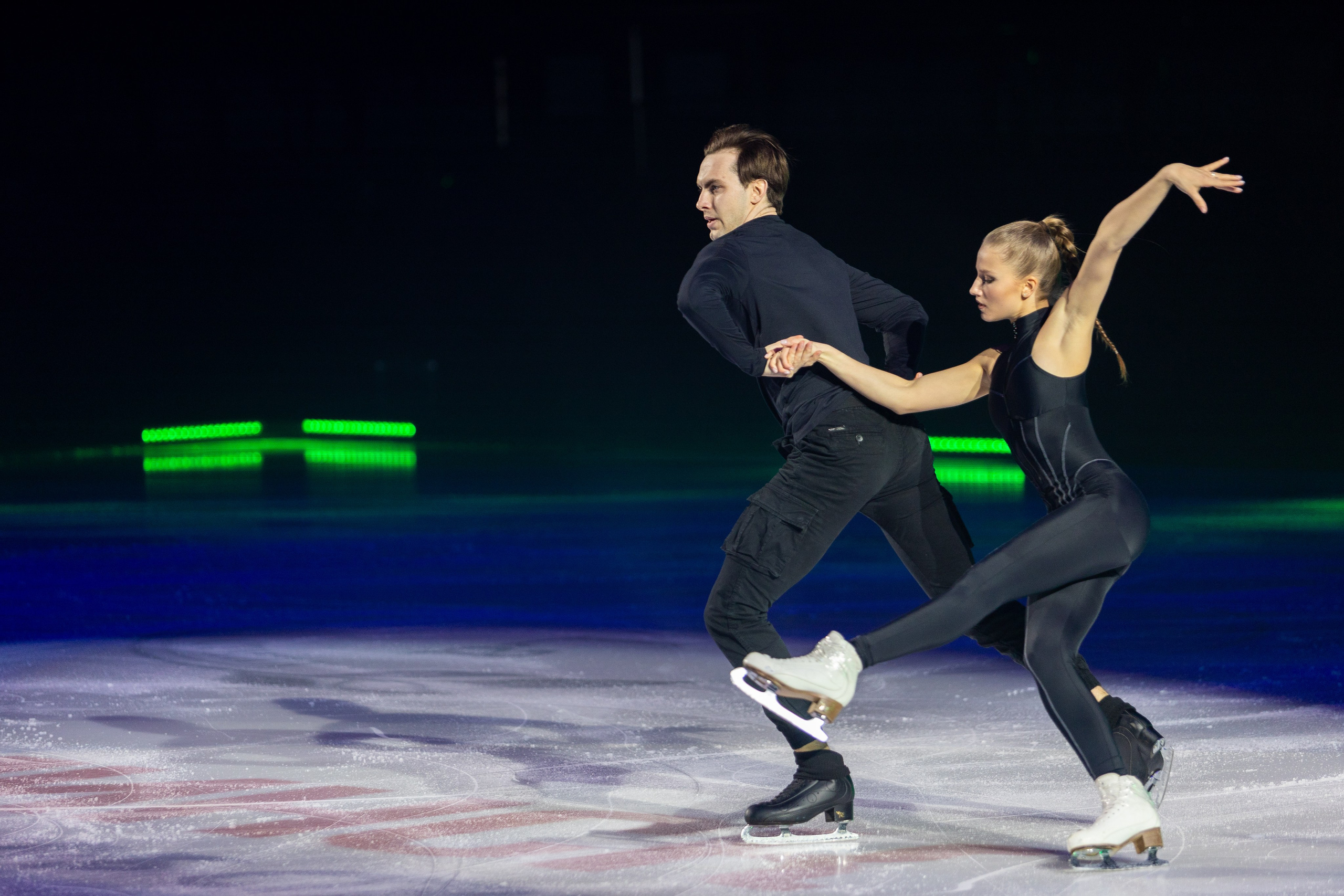 Ледовое шоу Ильи Авербуха 30.03.2024. Профессиональный интерьерный и репортажный фотограф Минск и РБ. Максим Орлов