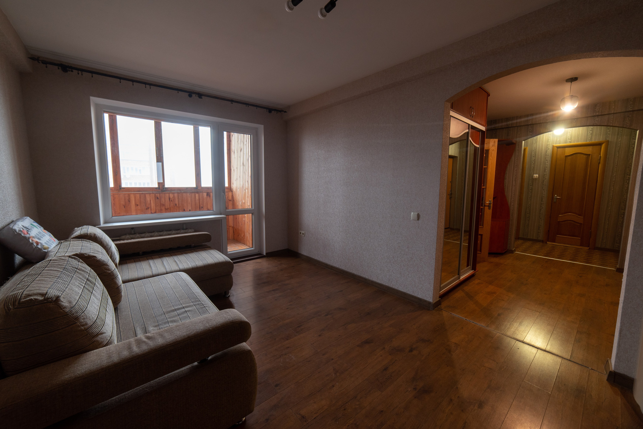 Дунина-Марцинкевича 4. Суперэконом вариант. Профессиональный интерьерный и репортажный фотограф Минск и РБ. Максим Орлов