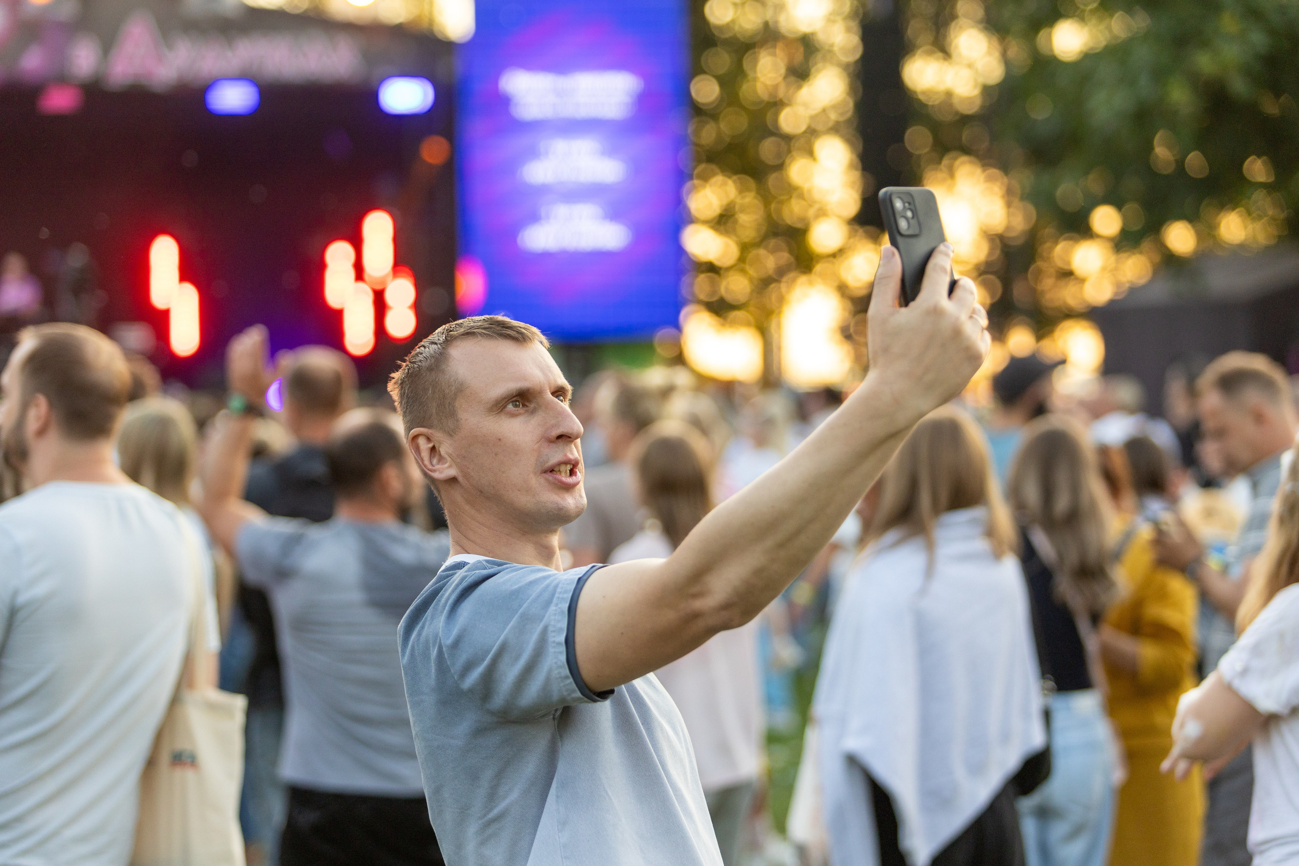 Дискохит. Профессиональный интерьерный и репортажный фотограф Минск и РБ. Максим Орлов
