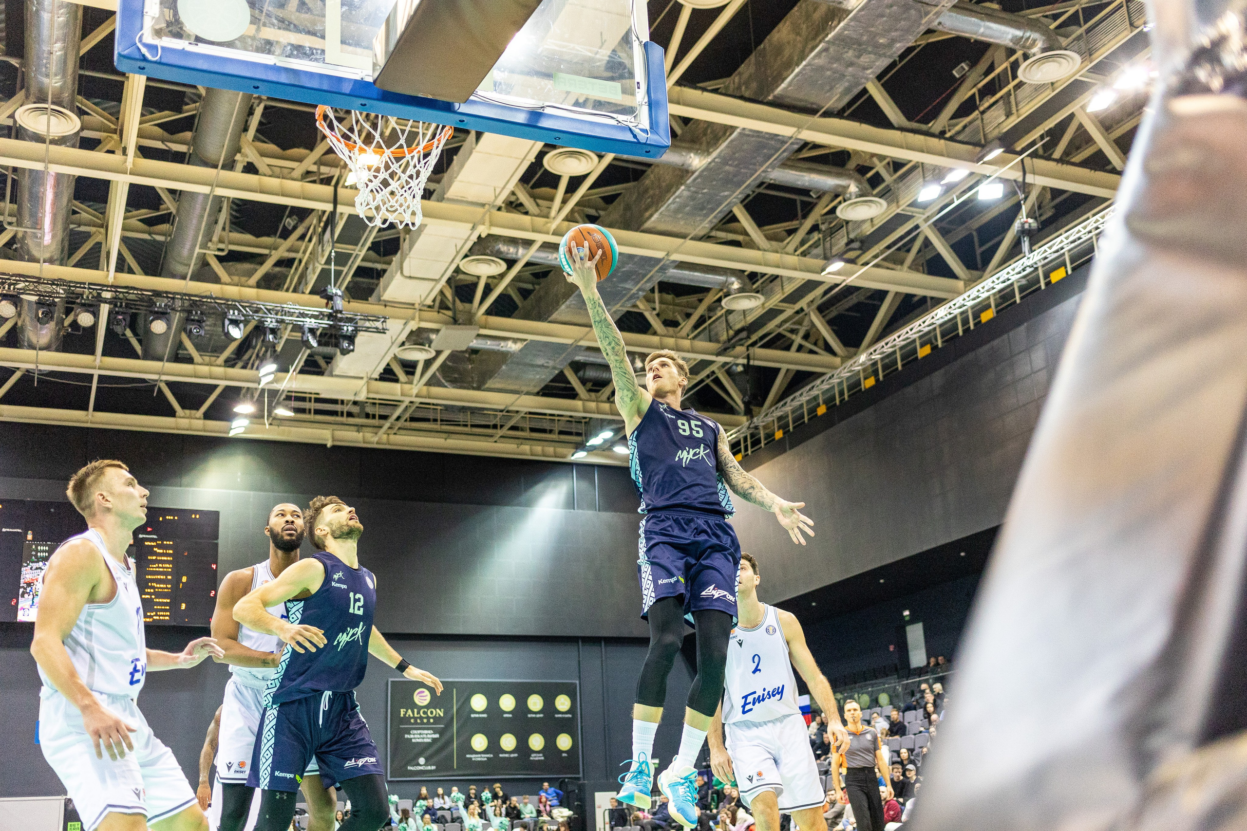 Баскетбол. Лучшие кадры. Минск — Енисей. 11.12.2023. Профессиональный интерьерный и репортажный фотограф Минск и РБ. Максим Орлов