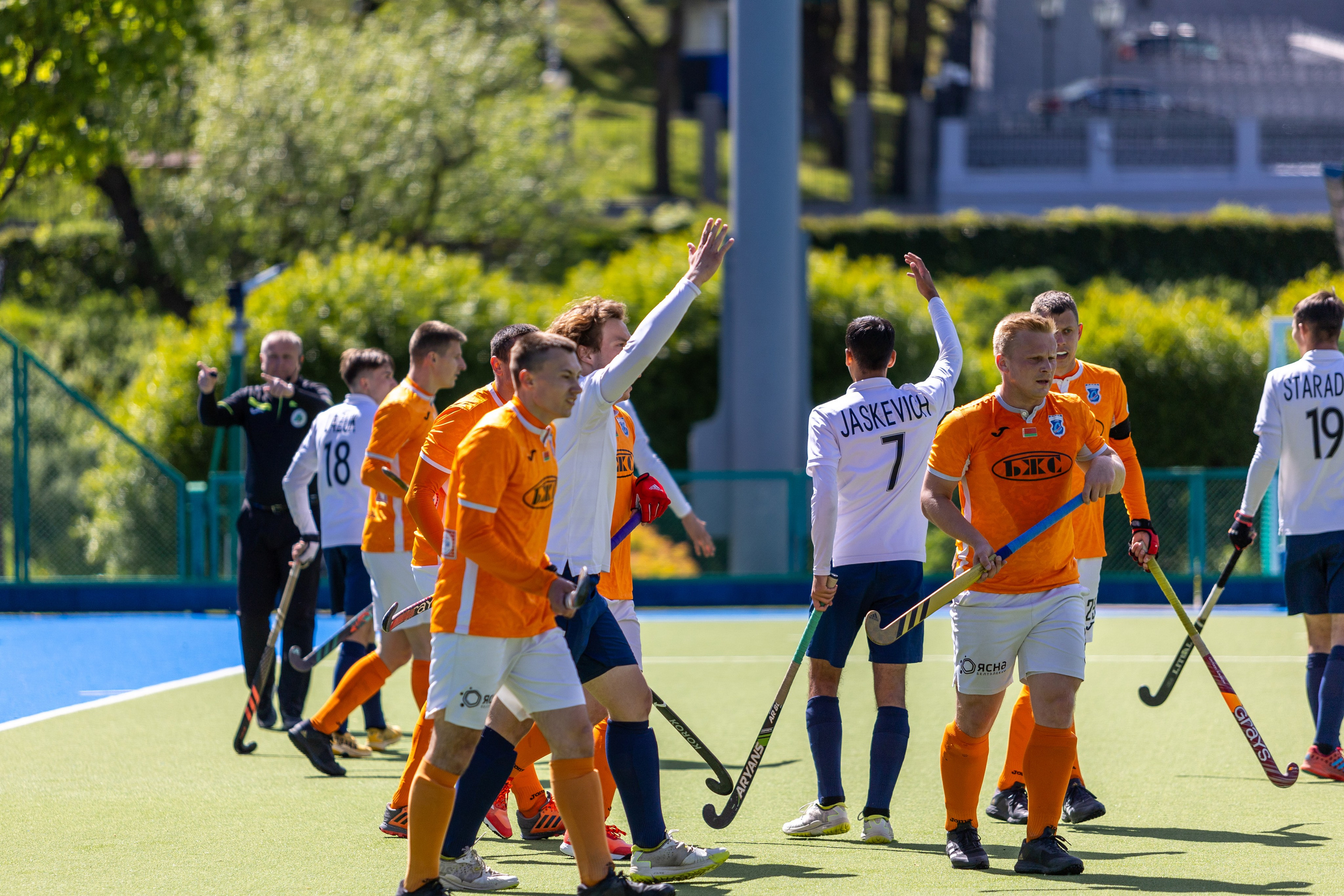 Хоккей на траве. ХК Минск — СК Строитель 12.05.2024. Профессиональный интерьерный и репортажный фотограф Минск и РБ. Максим Орлов