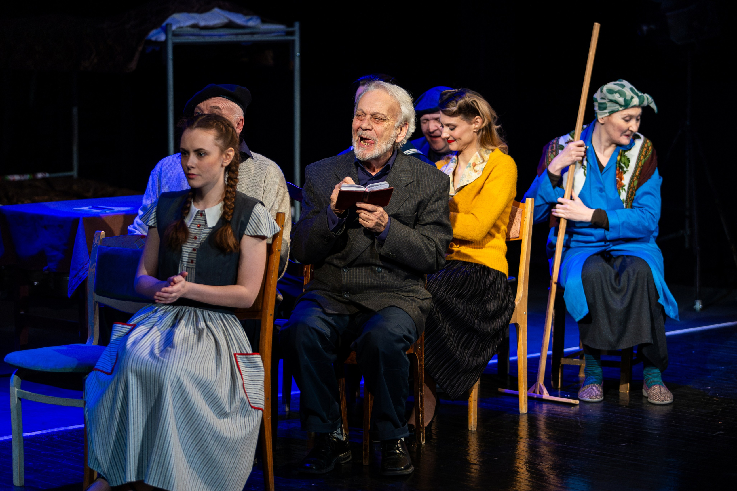 Новый театр «Фабричная девчонка». Профессиональный интерьерный и репортажный фотограф Минск и РБ. Максим Орлов