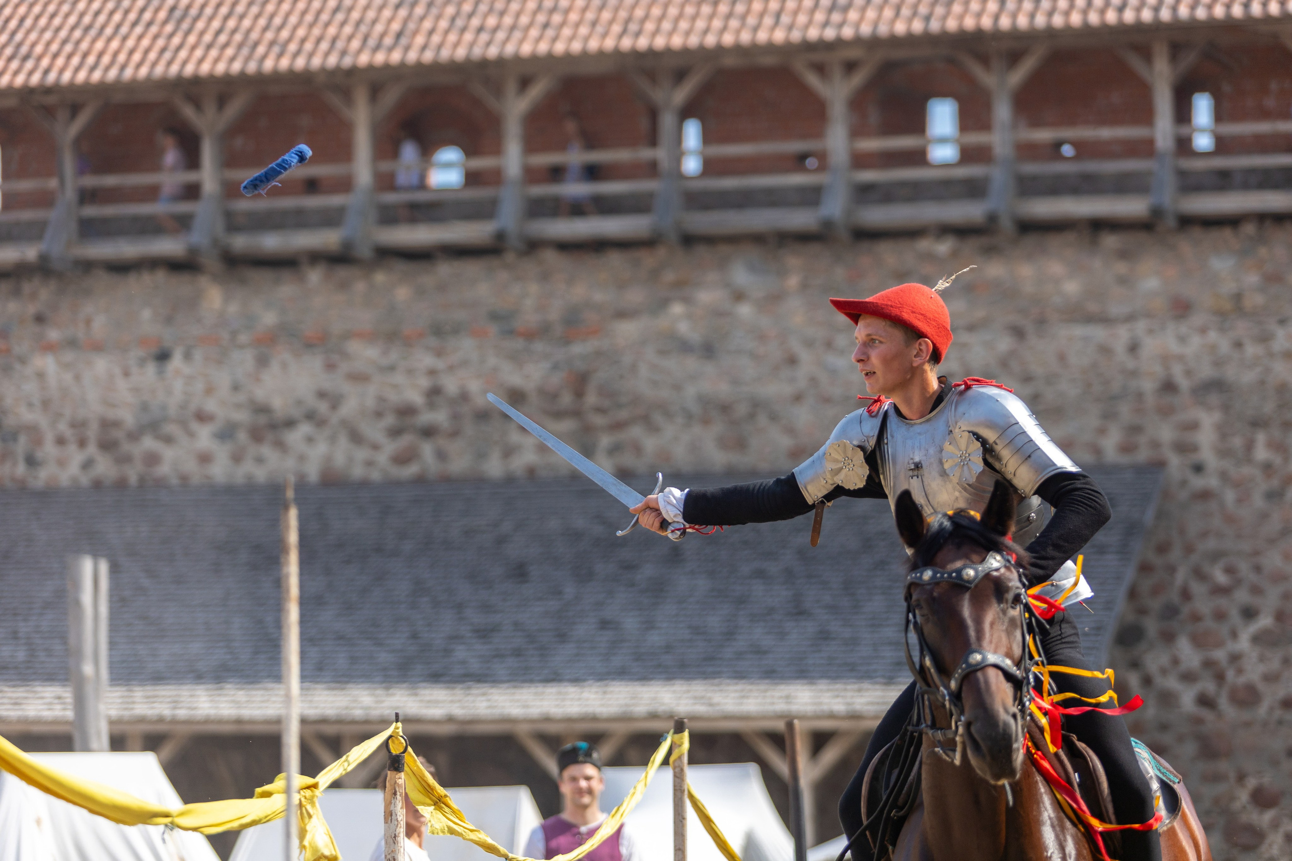 Выступление «Золотой шпоры» на празднике города Лиды. Профессиональный интерьерный и репортажный фотограф Минск и РБ. Максим Орлов