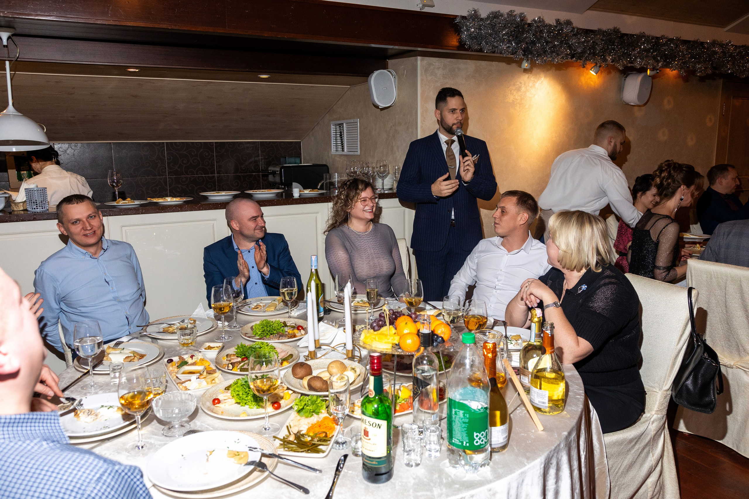 Новогодний корпоратив. Профессиональный интерьерный и репортажный фотограф Минск и РБ. Максим Орлов