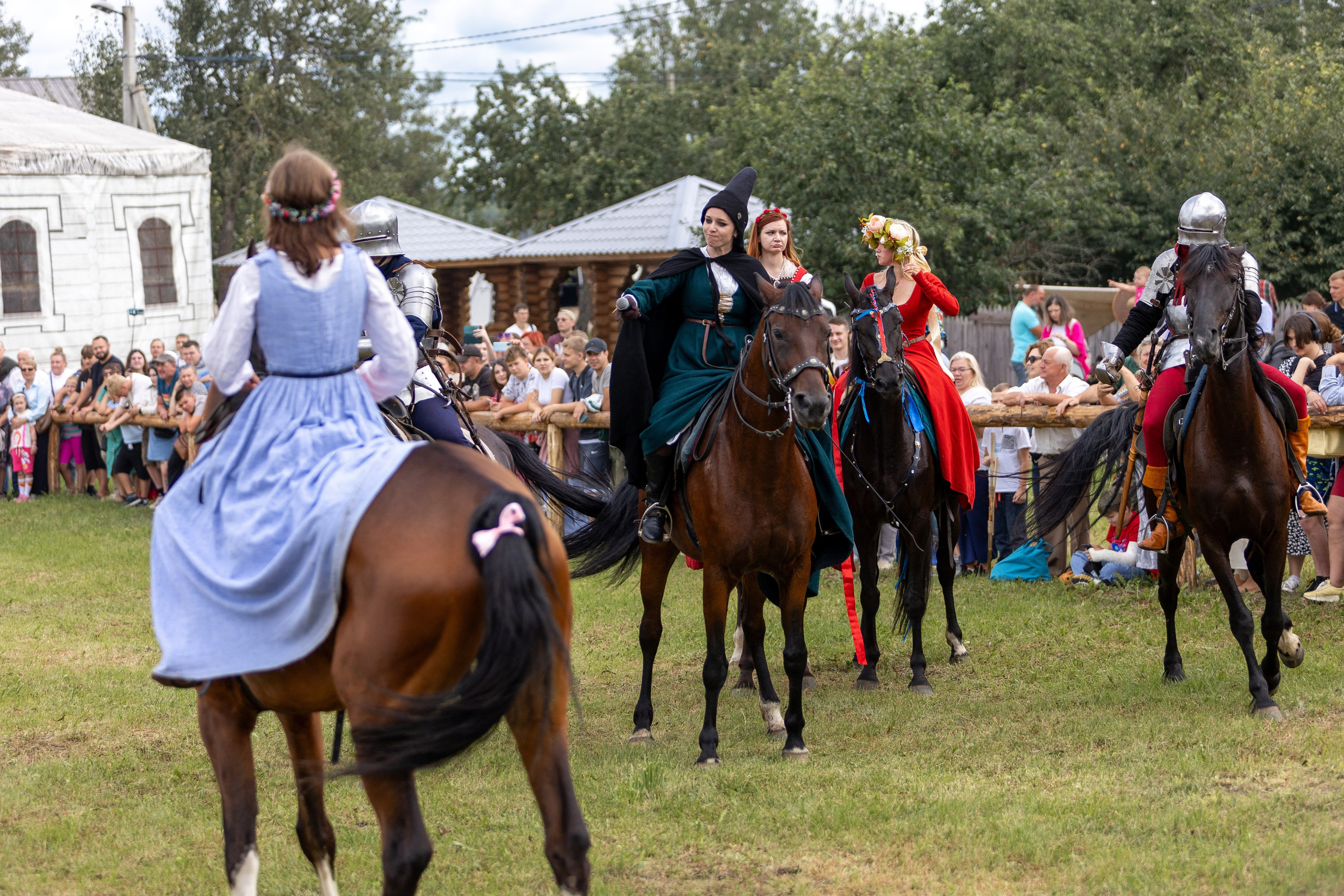 Рыцарский фест. Мстиславль. Профессиональный интерьерный и репортажный фотограф Минск и РБ. Максим Орлов