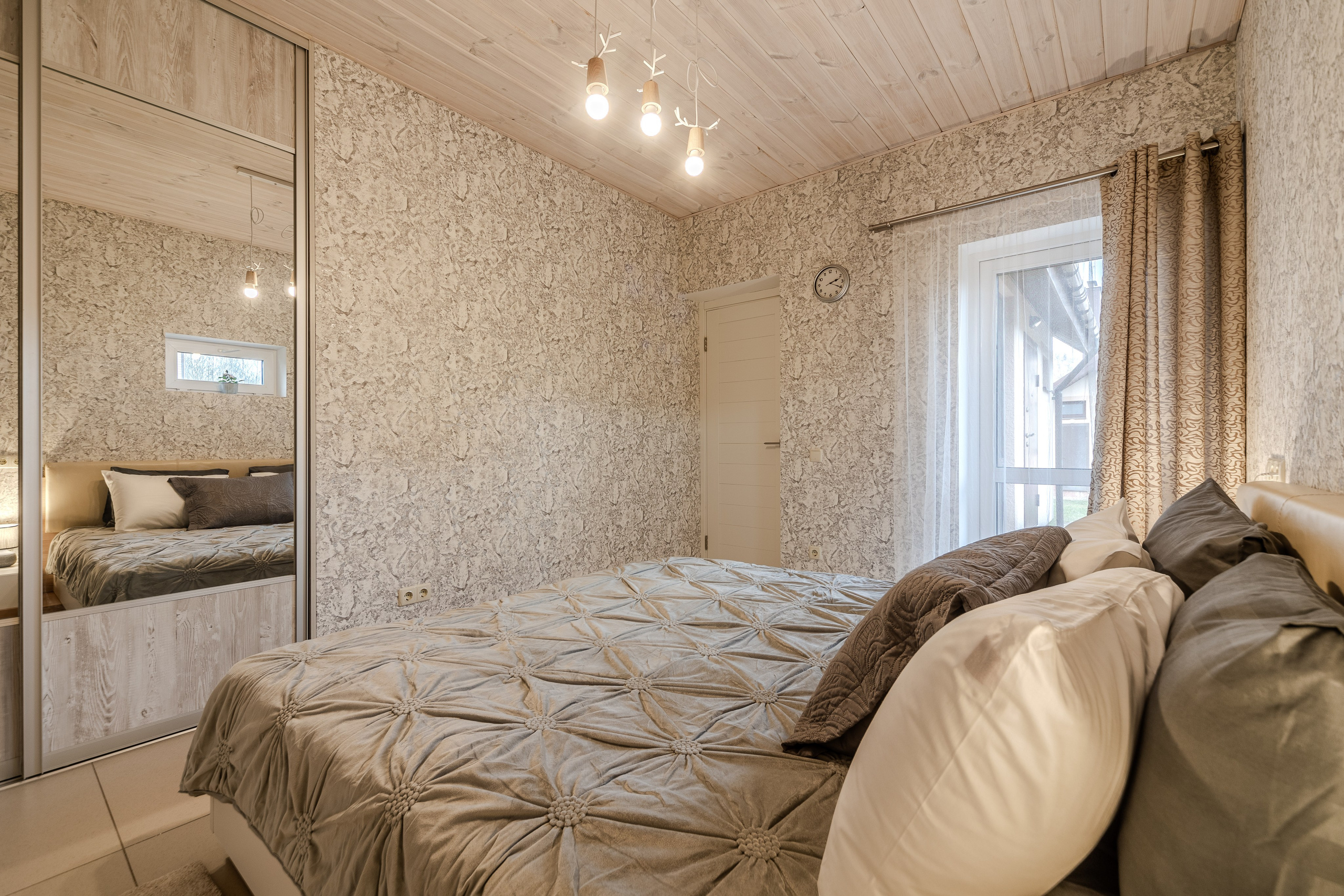 Тяпинская 47. Гостевой дом. Профессиональный интерьерный и репортажный фотограф Минск и РБ. Максим Орлов