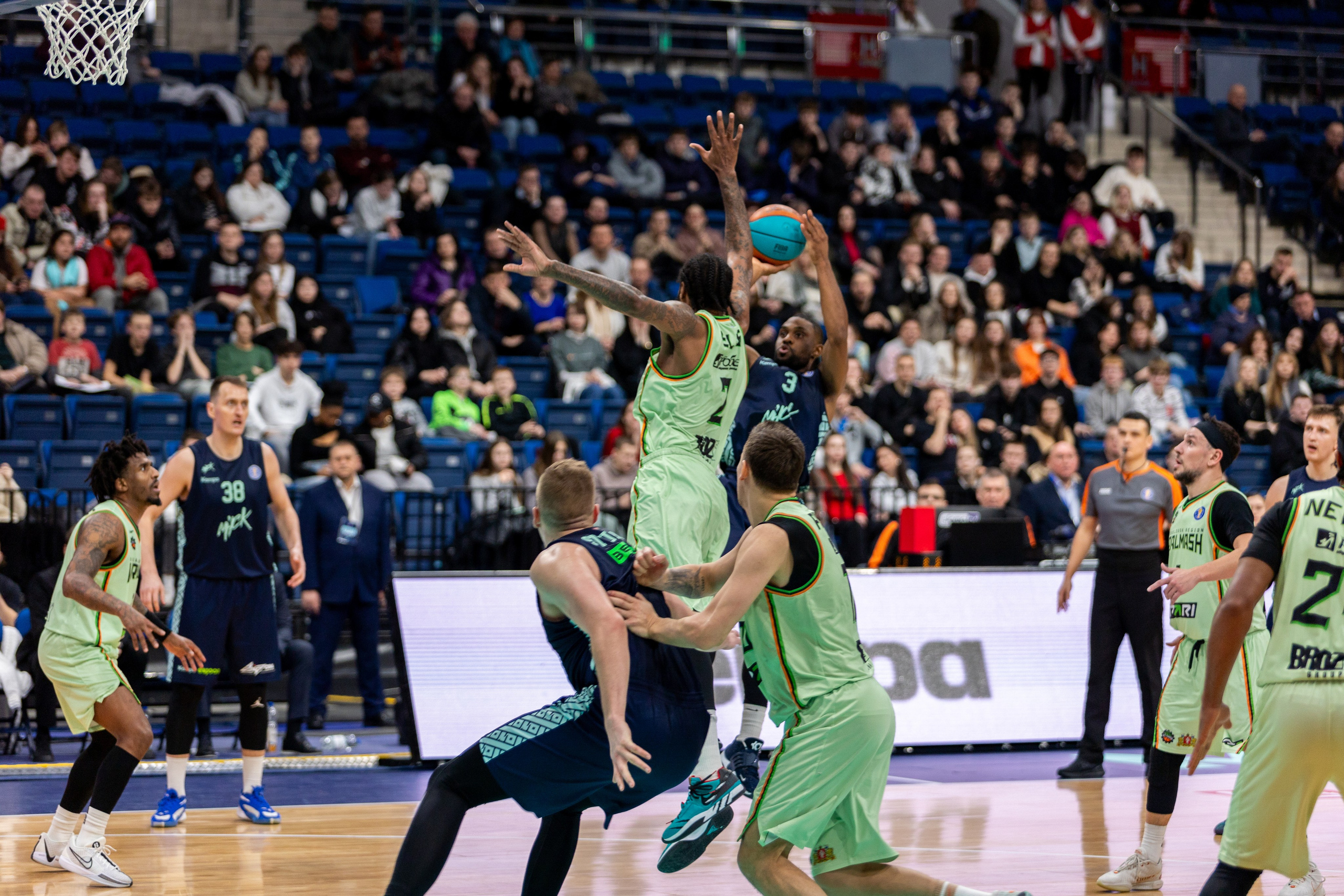 Баскетбол. Лучшие кадры. Минск — Уралмаш 13.02.2024. Профессиональный интерьерный и репортажный фотограф Минск и РБ. Максим Орлов