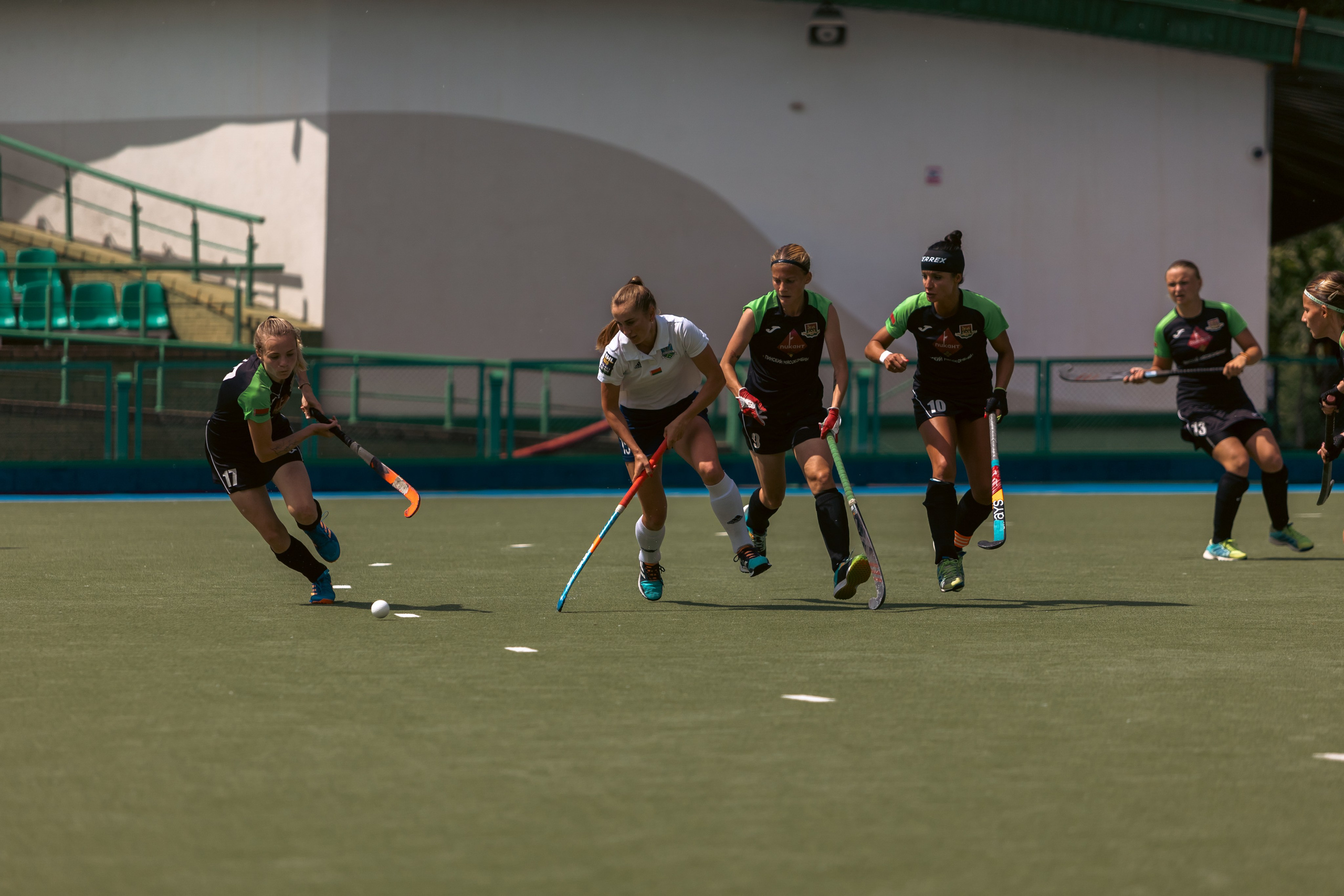 Хоккей на траве. Девушки. Минск — Текстильщик 29.052024. Профессиональный интерьерный и репортажный фотограф Минск и РБ. Максим Орлов