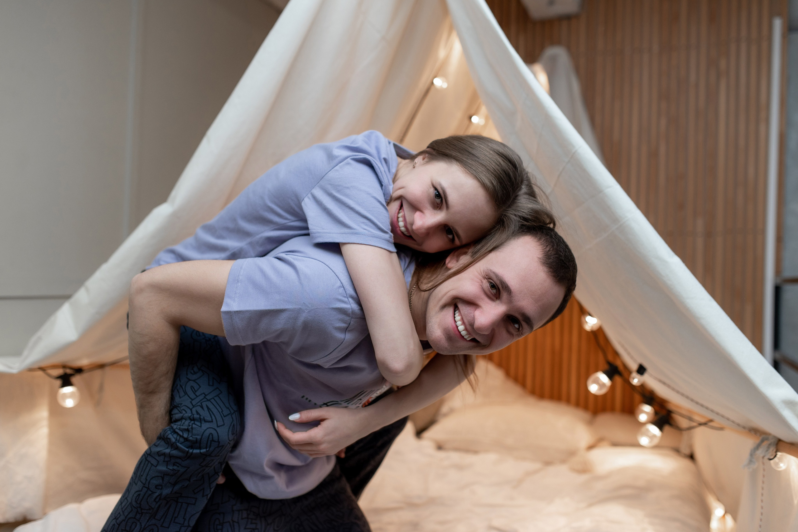 Love story Ильи и Кати. Профессиональный интерьерный и репортажный фотограф Минск и РБ. Максим Орлов