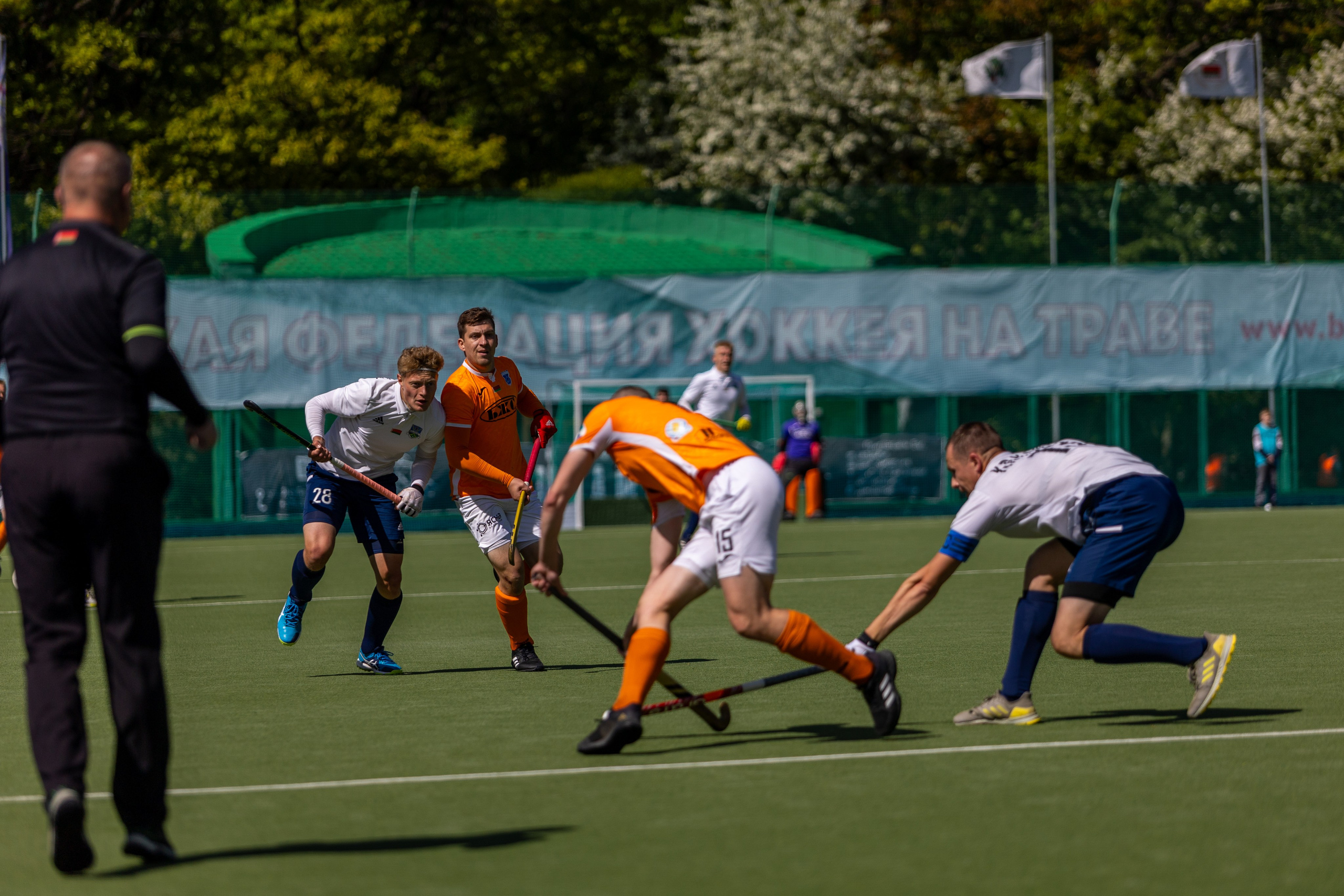 Хоккей на траве. ХК Минск — СК Строитель 12.05.2024. Профессиональный интерьерный и репортажный фотограф Минск и РБ. Максим Орлов