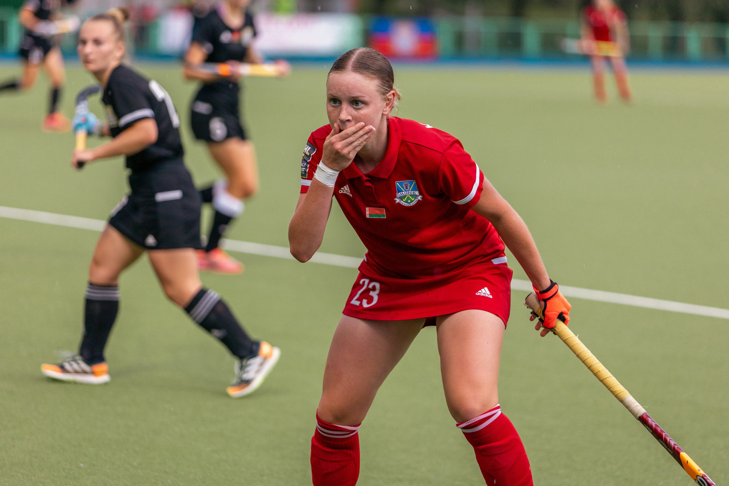 Хоккей на траве. Девушки. ХК Минск — ХК Виктория (Смолевичи) 10.06.2024. Профессиональный интерьерный и репортажный фотограф Минск и РБ. Максим Орлов