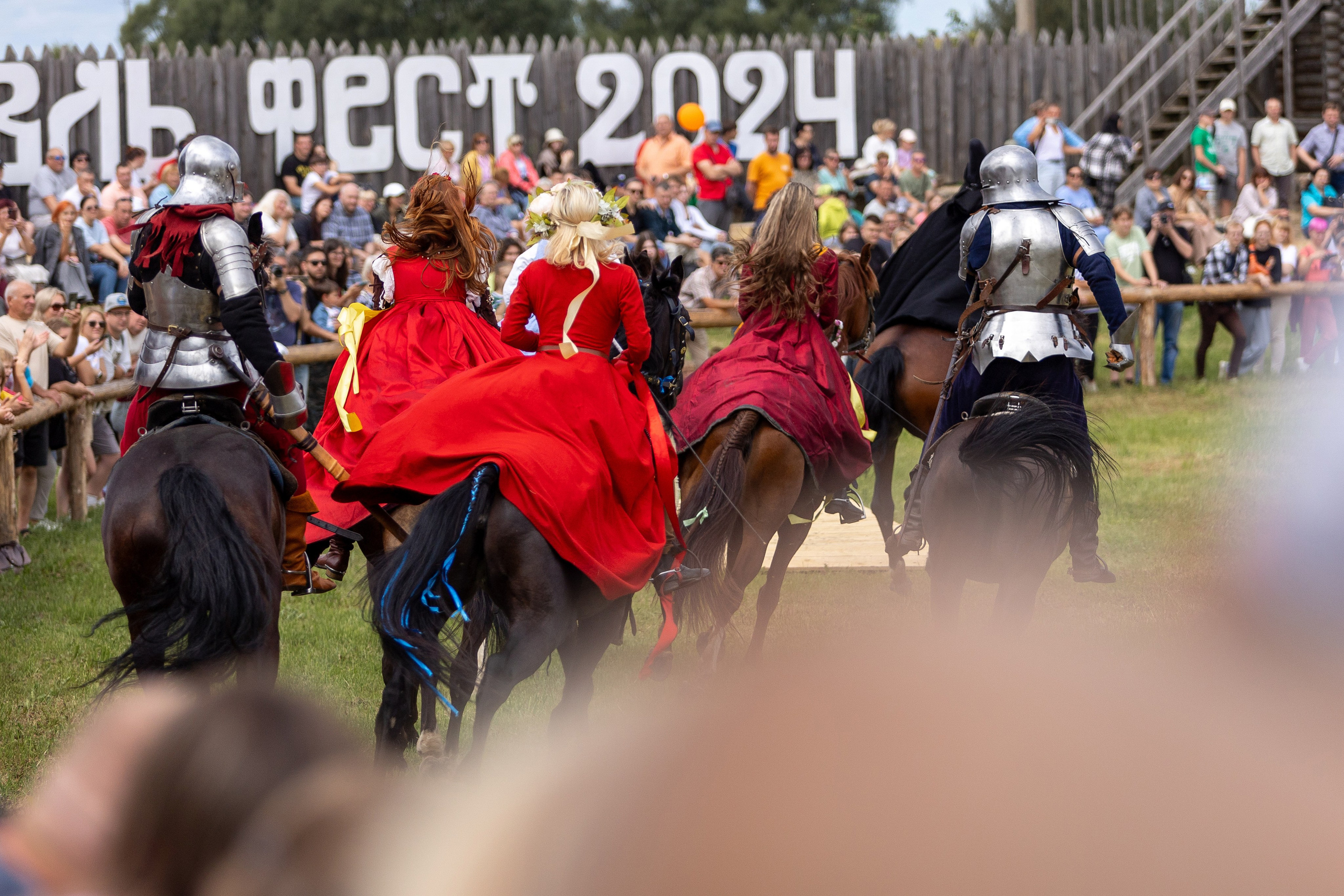 Рыцарский фест. Мстиславль. Профессиональный интерьерный и репортажный фотограф Минск и РБ. Максим Орлов