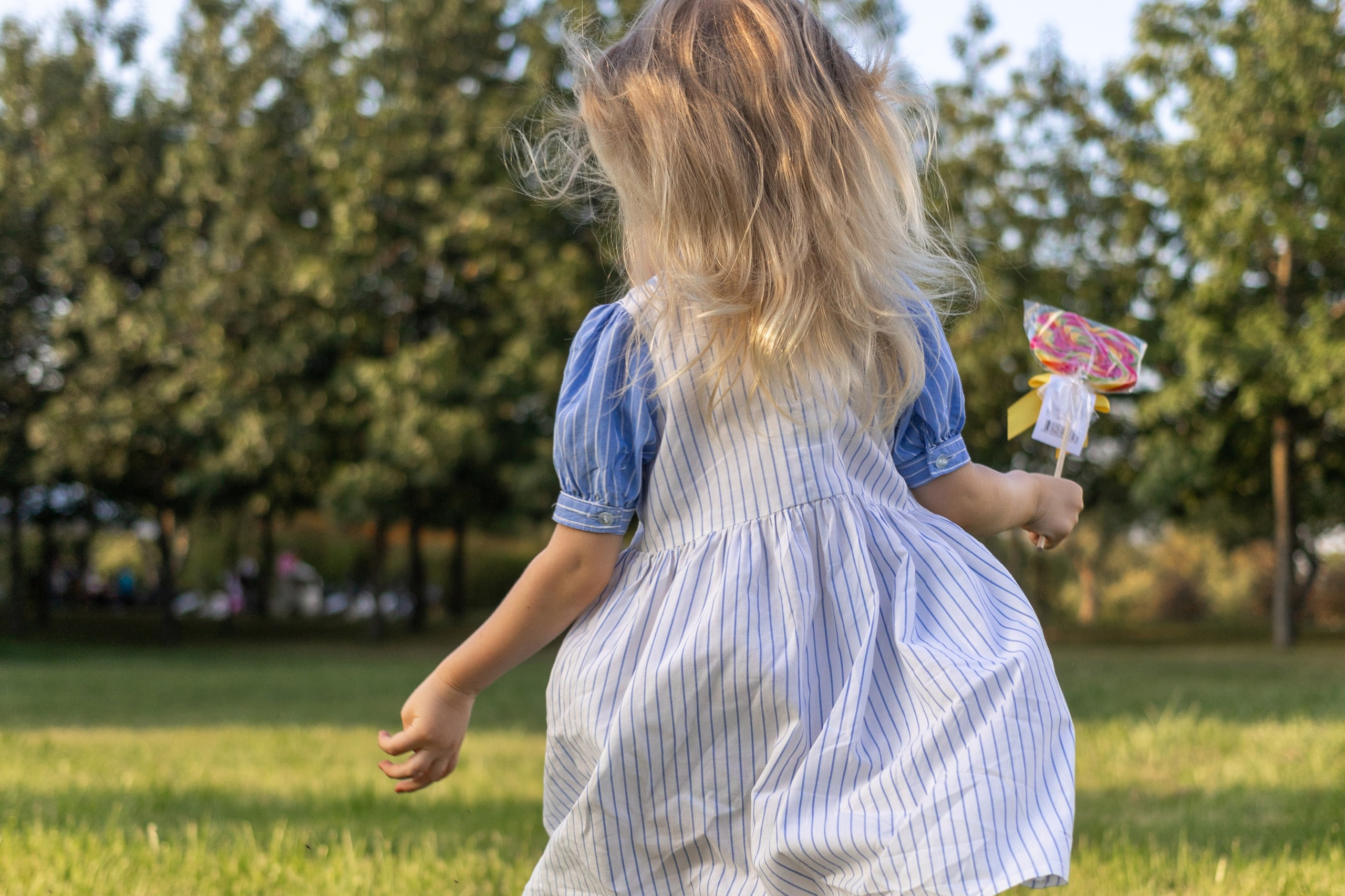 Стеша с мамой. Профессиональный интерьерный и репортажный фотограф Минск и РБ. Максим Орлов