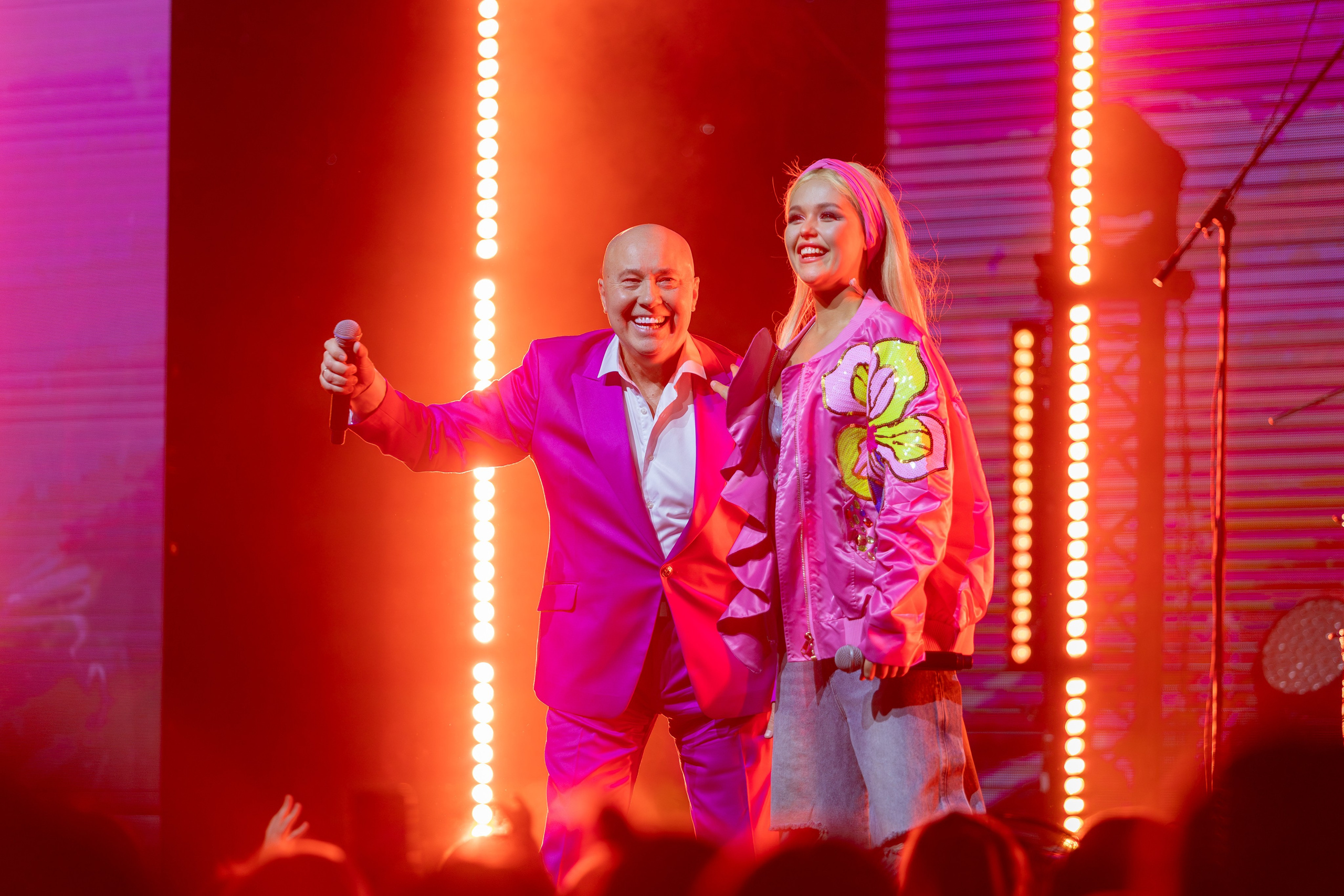 Концерт Насти Кравченко. Профессиональный интерьерный и репортажный фотограф Минск и РБ. Максим Орлов