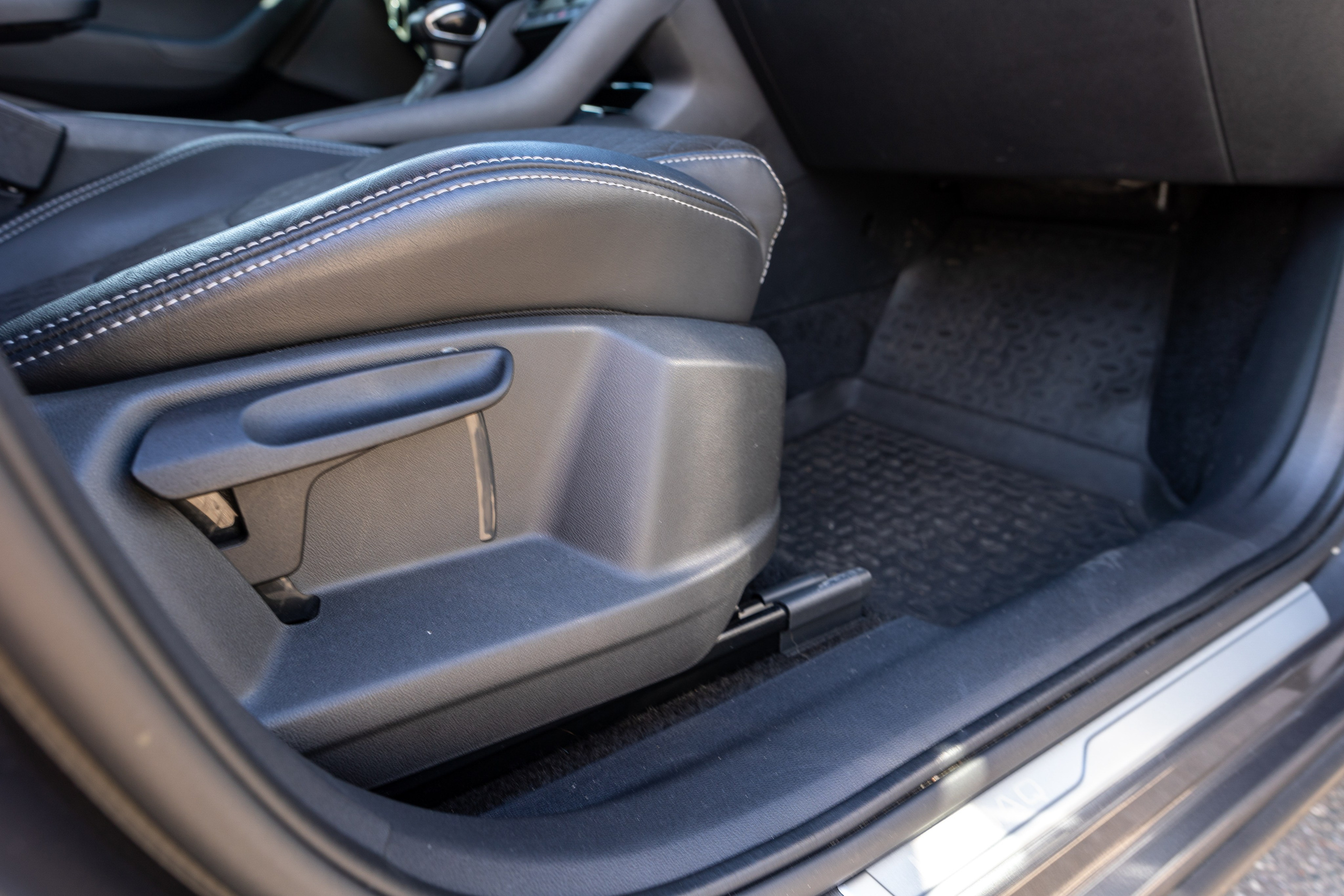 Skoda Kodiaq. Профессиональный интерьерный и репортажный фотограф Минск и РБ. Максим Орлов