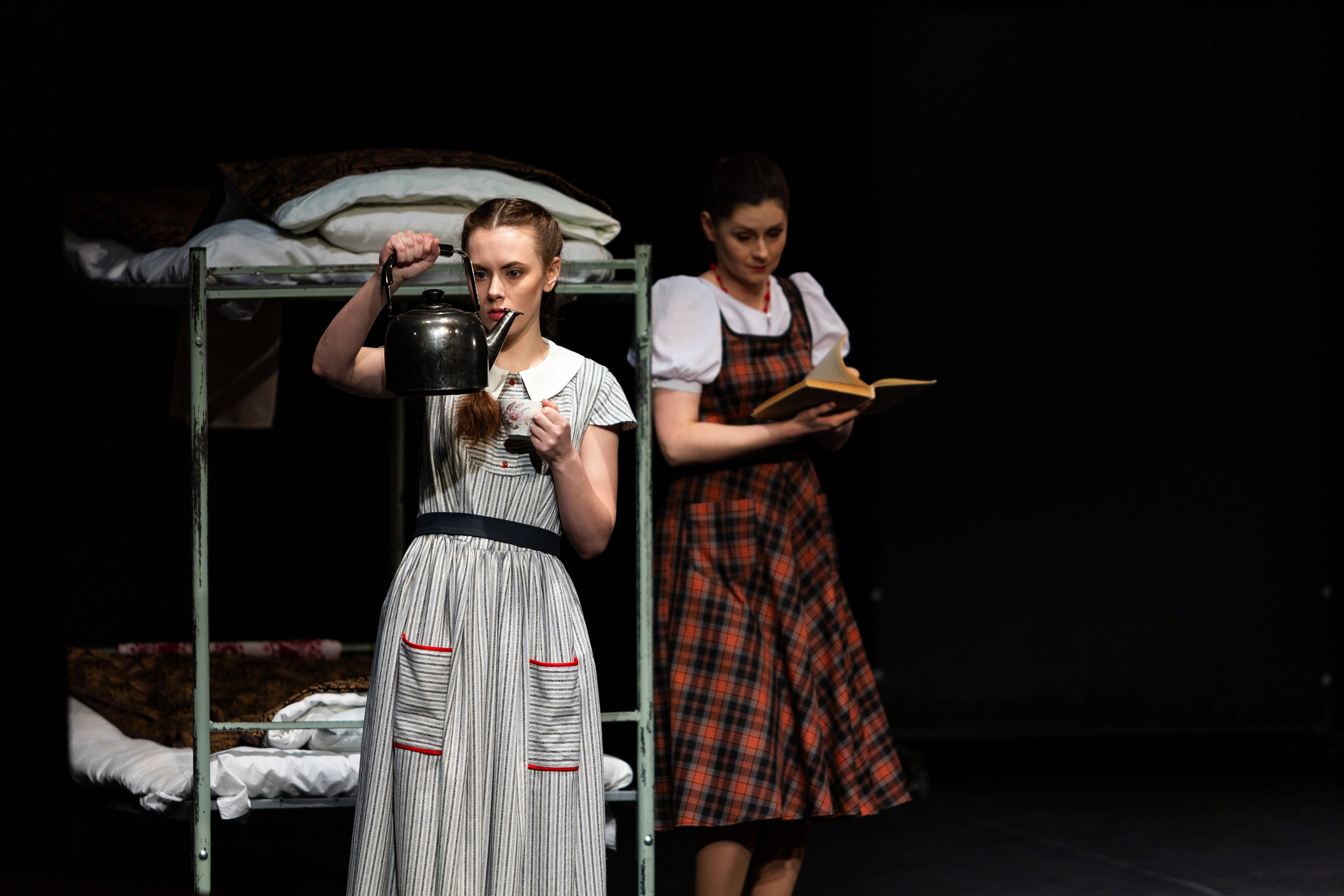 Новый театр «Фабричная девчонка». Профессиональный интерьерный и репортажный фотограф Минск и РБ. Максим Орлов