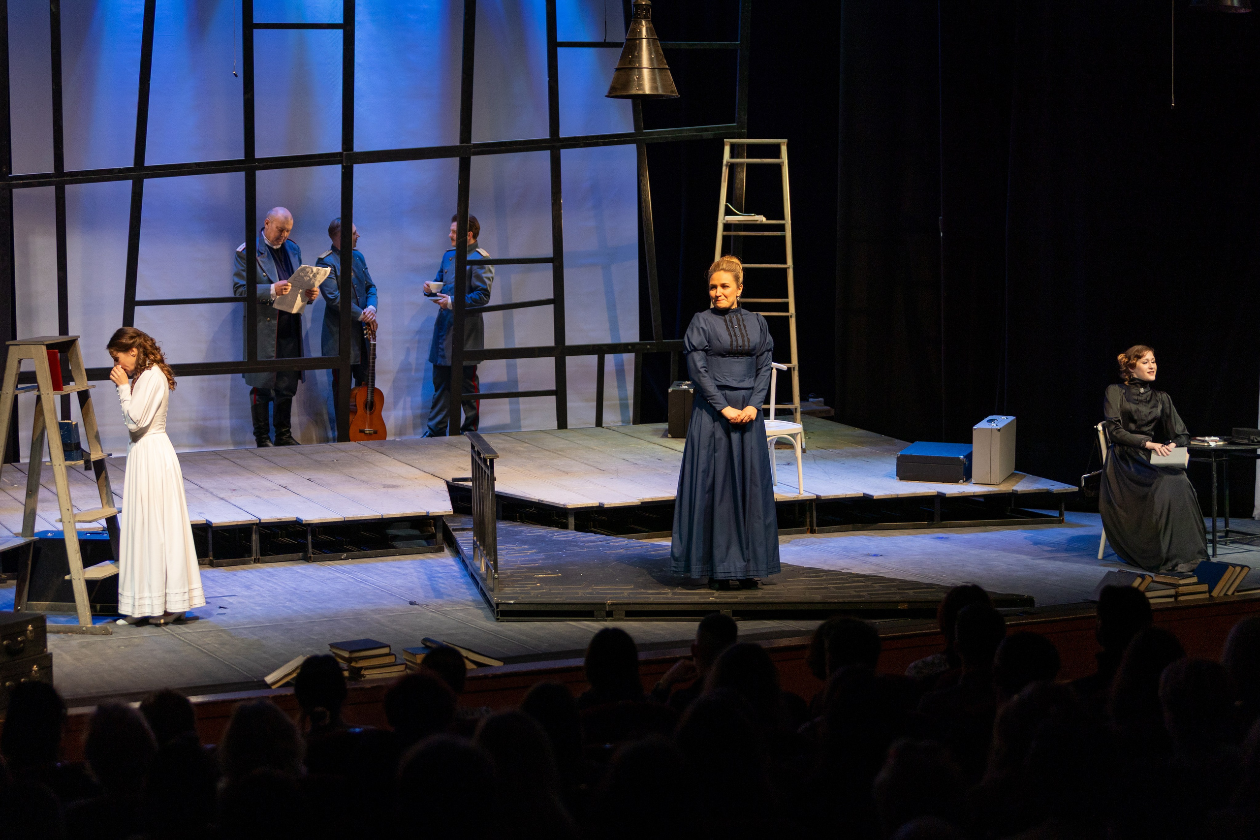 Театр белорусской армии «Три сестры». Профессиональный интерьерный и репортажный фотограф Минск и РБ. Максим Орлов