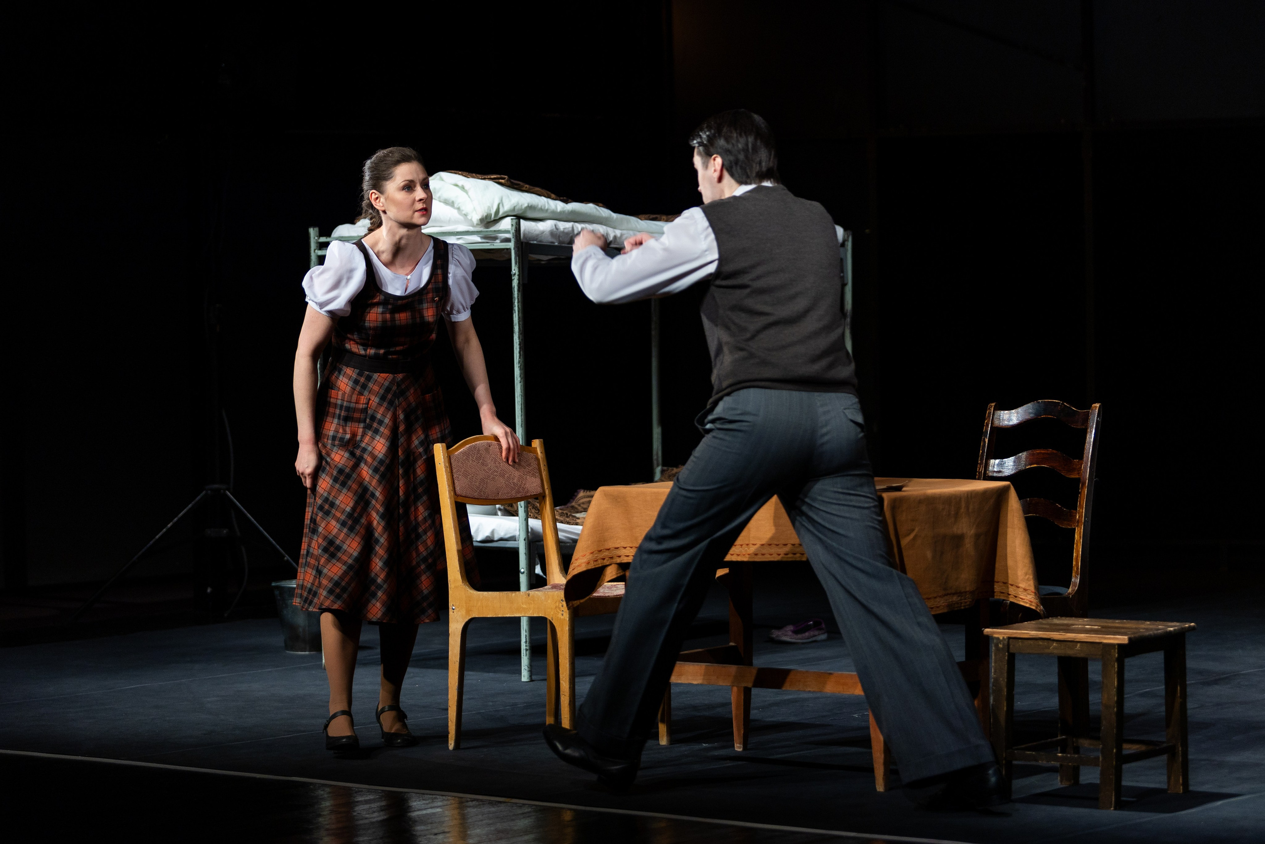 Новый театр «Фабричная девчонка». Профессиональный интерьерный и репортажный фотограф Минск и РБ. Максим Орлов