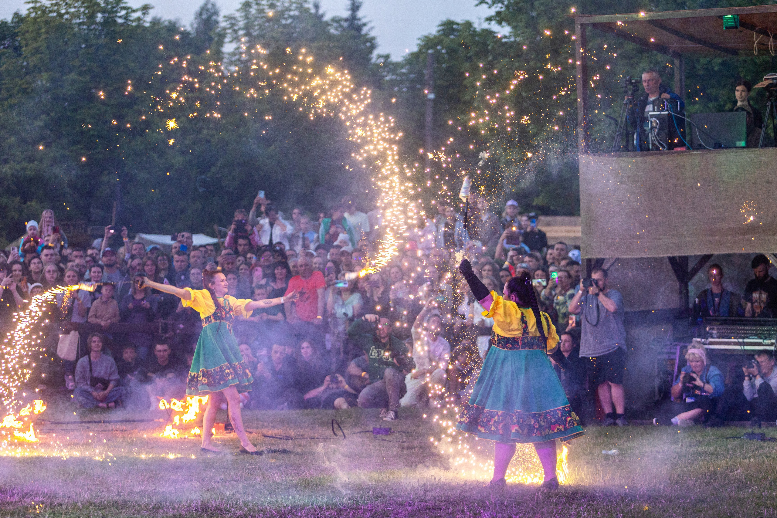 Свята сонца. Профессиональный интерьерный и репортажный фотограф Минск и РБ. Максим Орлов