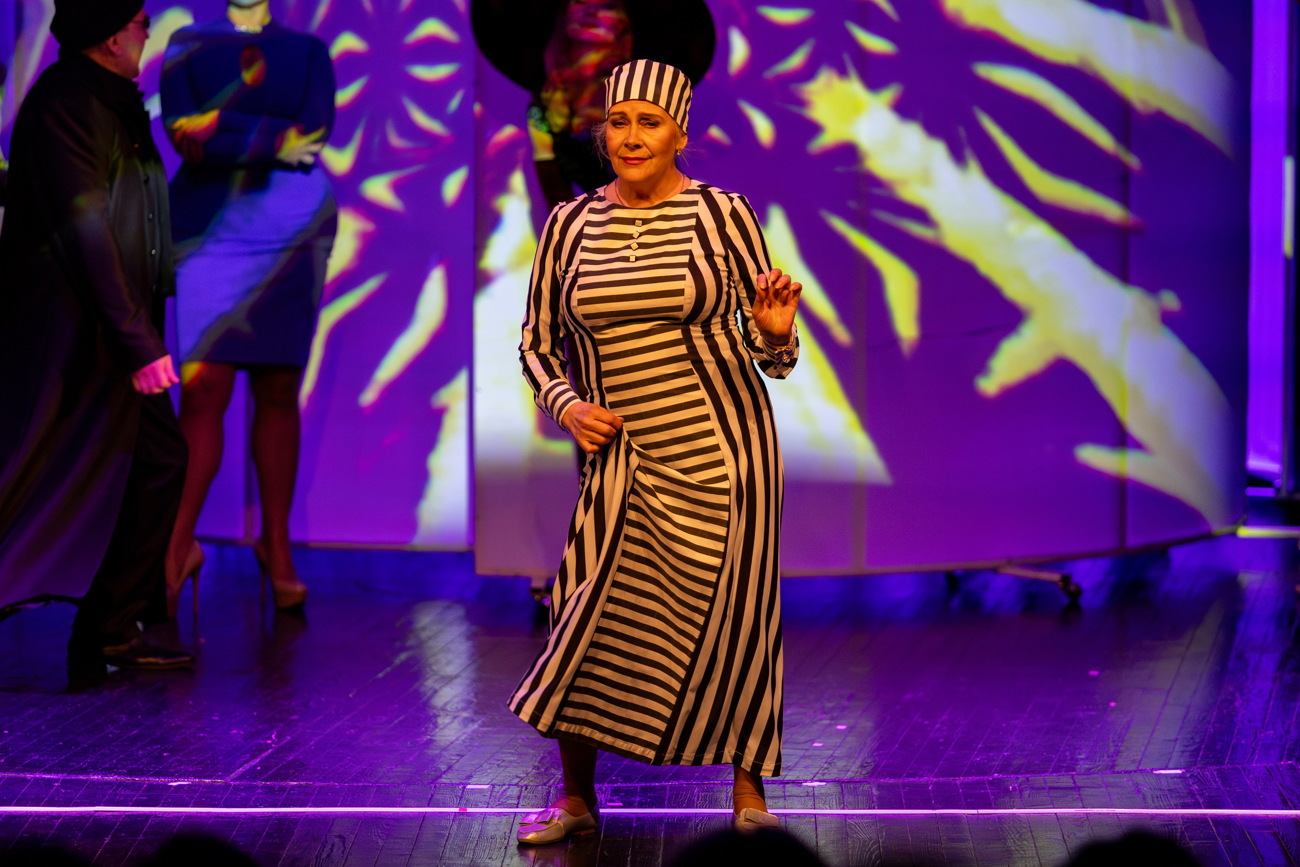 Новый театр «Нобелевская неделя». Профессиональный интерьерный и репортажный фотограф Минск и РБ. Максим Орлов