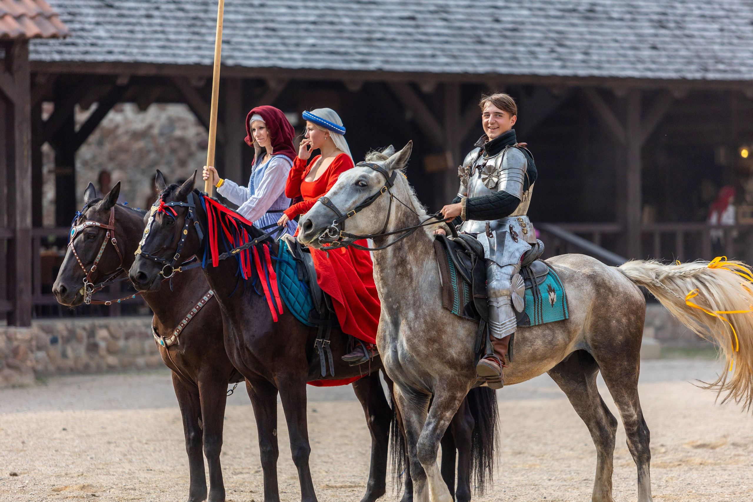 Выступление «Золотой шпоры» на празднике города Лиды. Профессиональный интерьерный и репортажный фотограф Минск и РБ. Максим Орлов