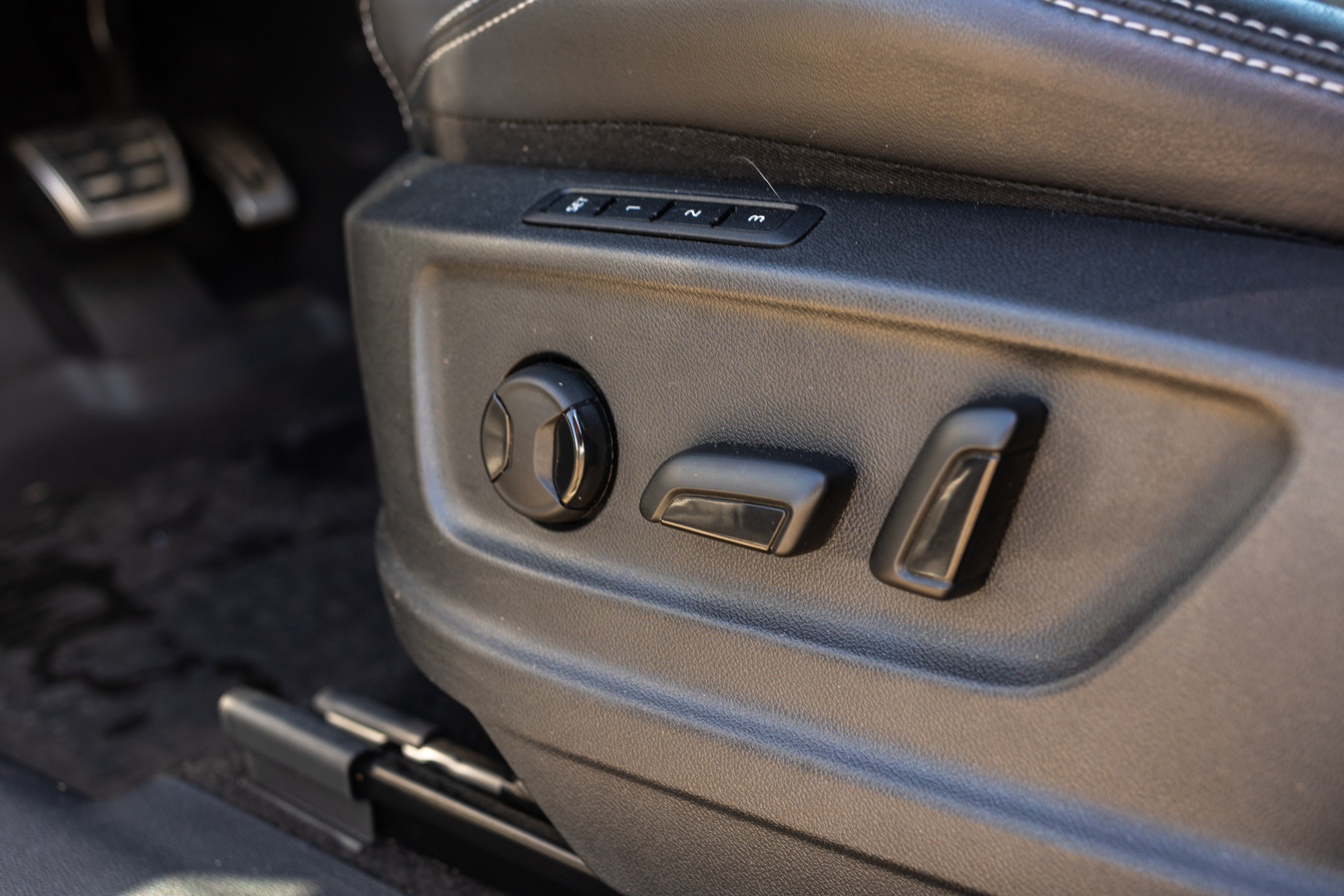 Skoda Kodiaq. Профессиональный интерьерный и репортажный фотограф Минск и РБ. Максим Орлов