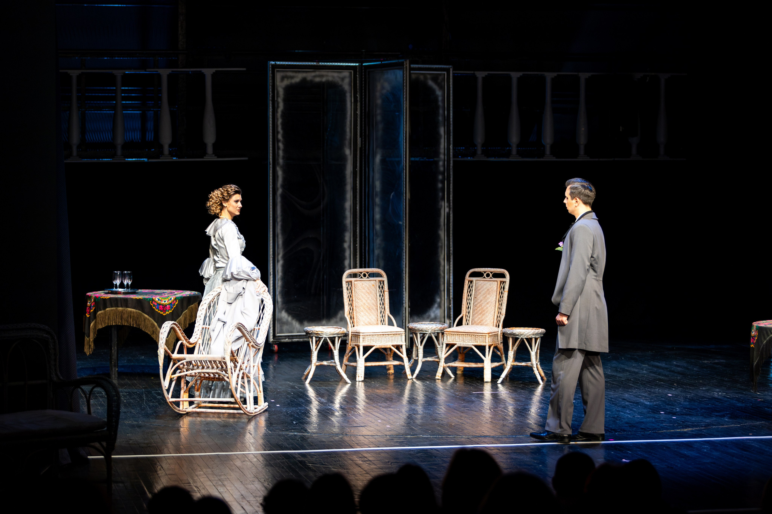 Новый театр «Я вещь». Профессиональный интерьерный и репортажный фотограф Минск и РБ. Максим Орлов