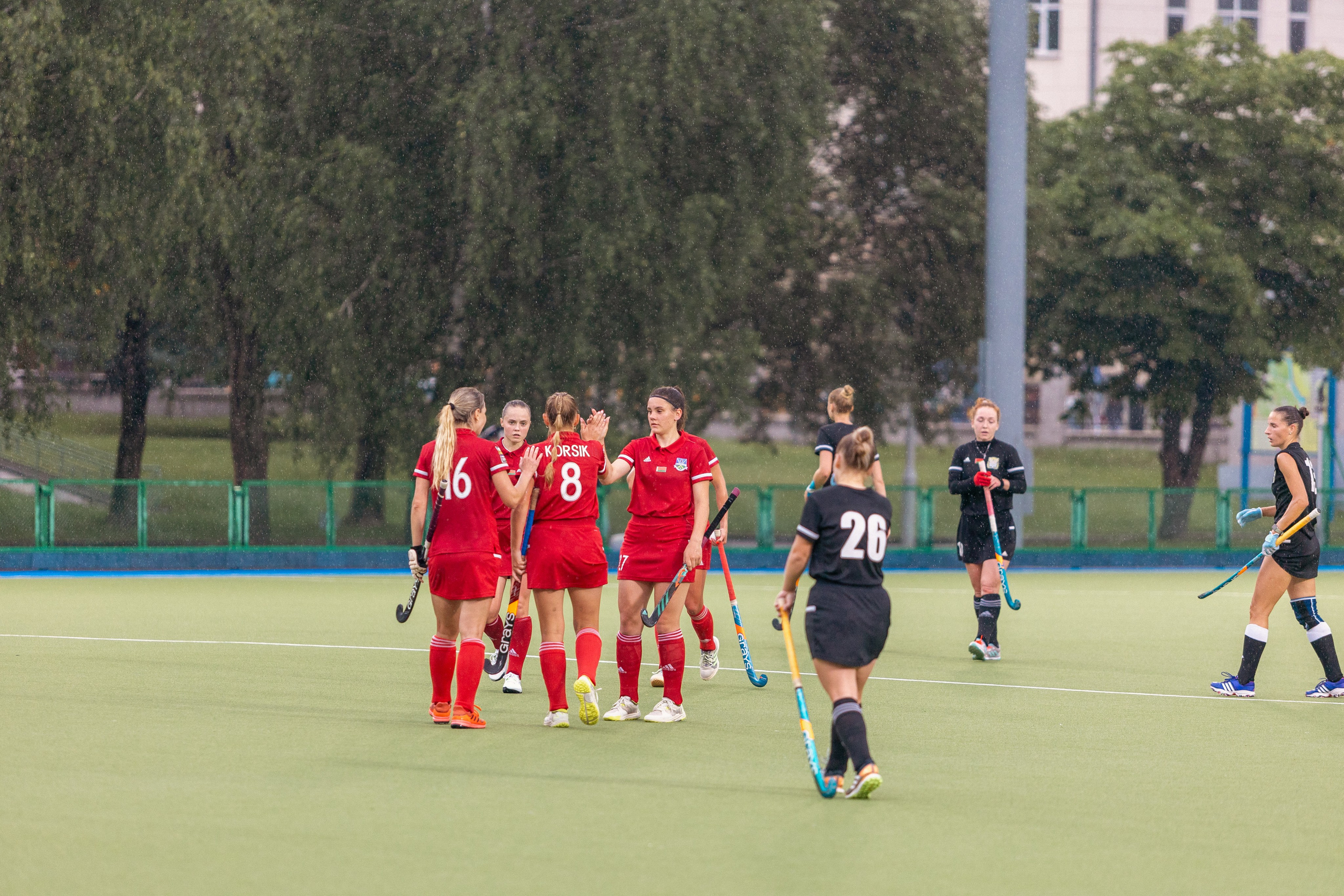 Хоккей на траве. Девушки. ХК Минск — ХК Виктория (Смолевичи) 10.06.2024. Профессиональный интерьерный и репортажный фотограф Минск и РБ. Максим Орлов