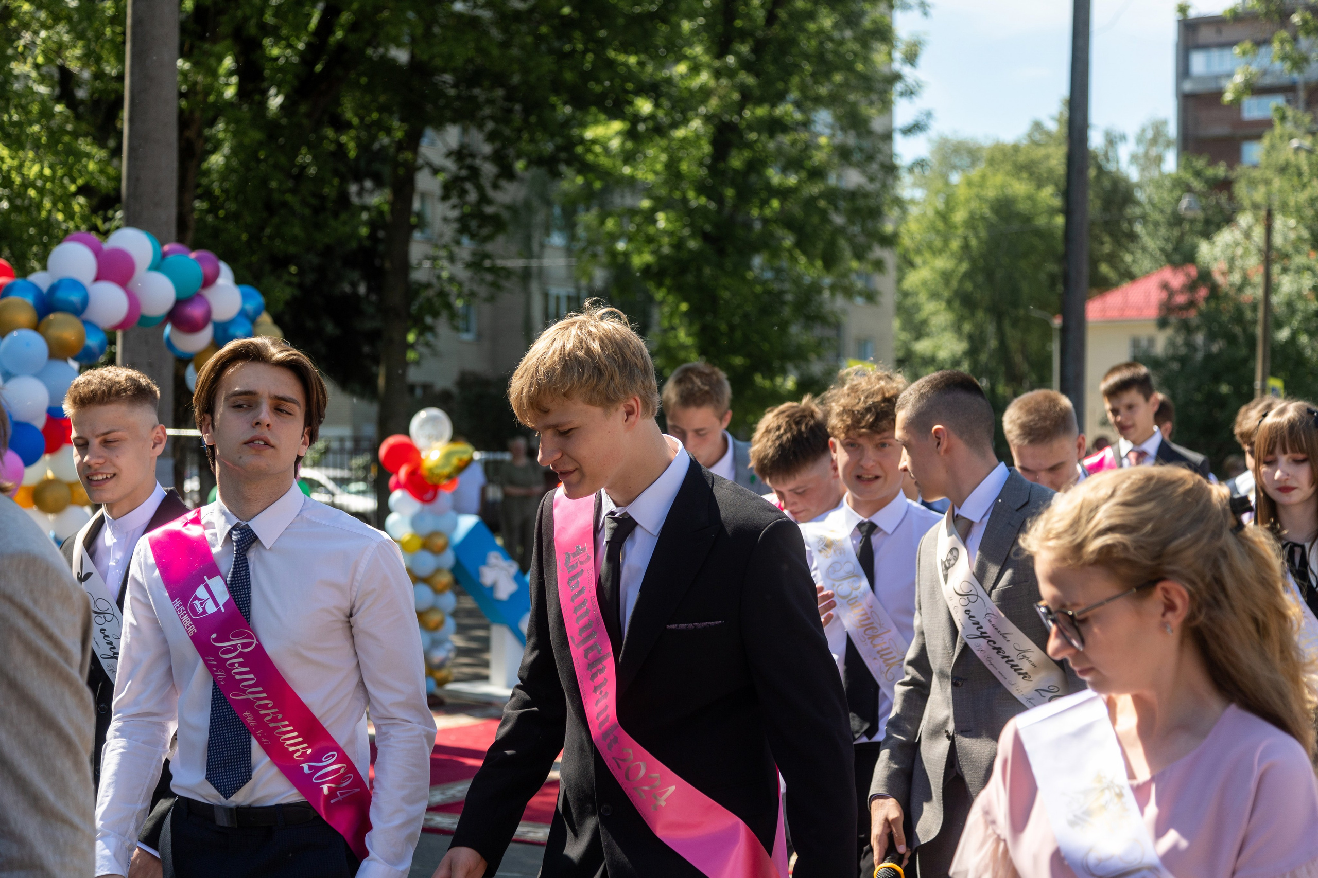 Школа 47. Последний звонок. Профессиональный интерьерный и репортажный фотограф Минск и РБ. Максим Орлов