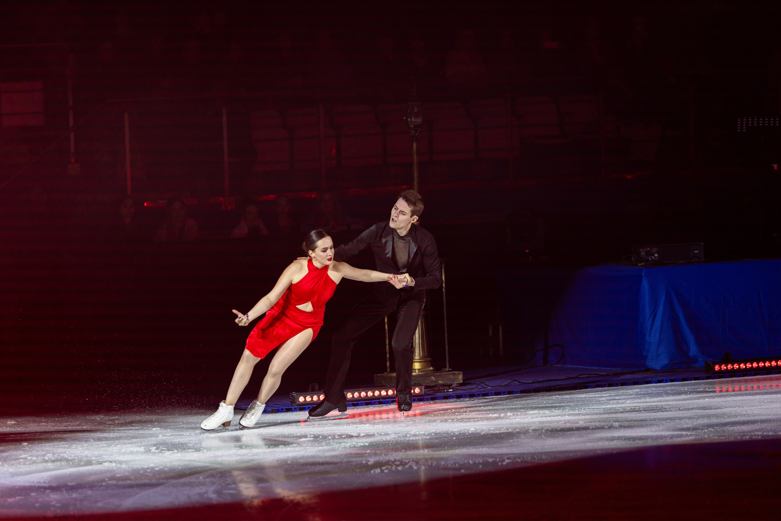 Ледовое шоу Ильи Авербуха 30.03.2024. Профессиональный интерьерный и репортажный фотограф Минск и РБ. Максим Орлов