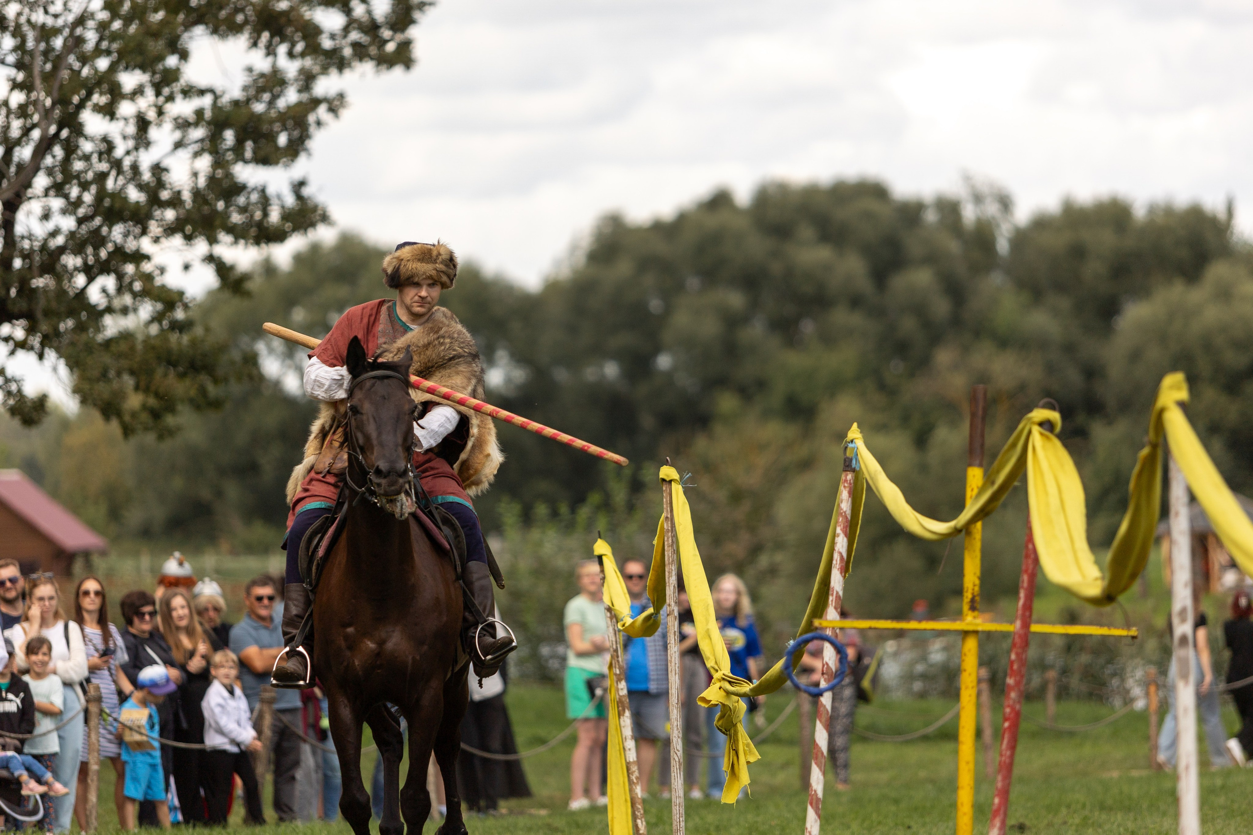 Ежегодный фестиваль средневековья в Дукоре. Профессиональный интерьерный и репортажный фотограф Минск и РБ. Максим Орлов