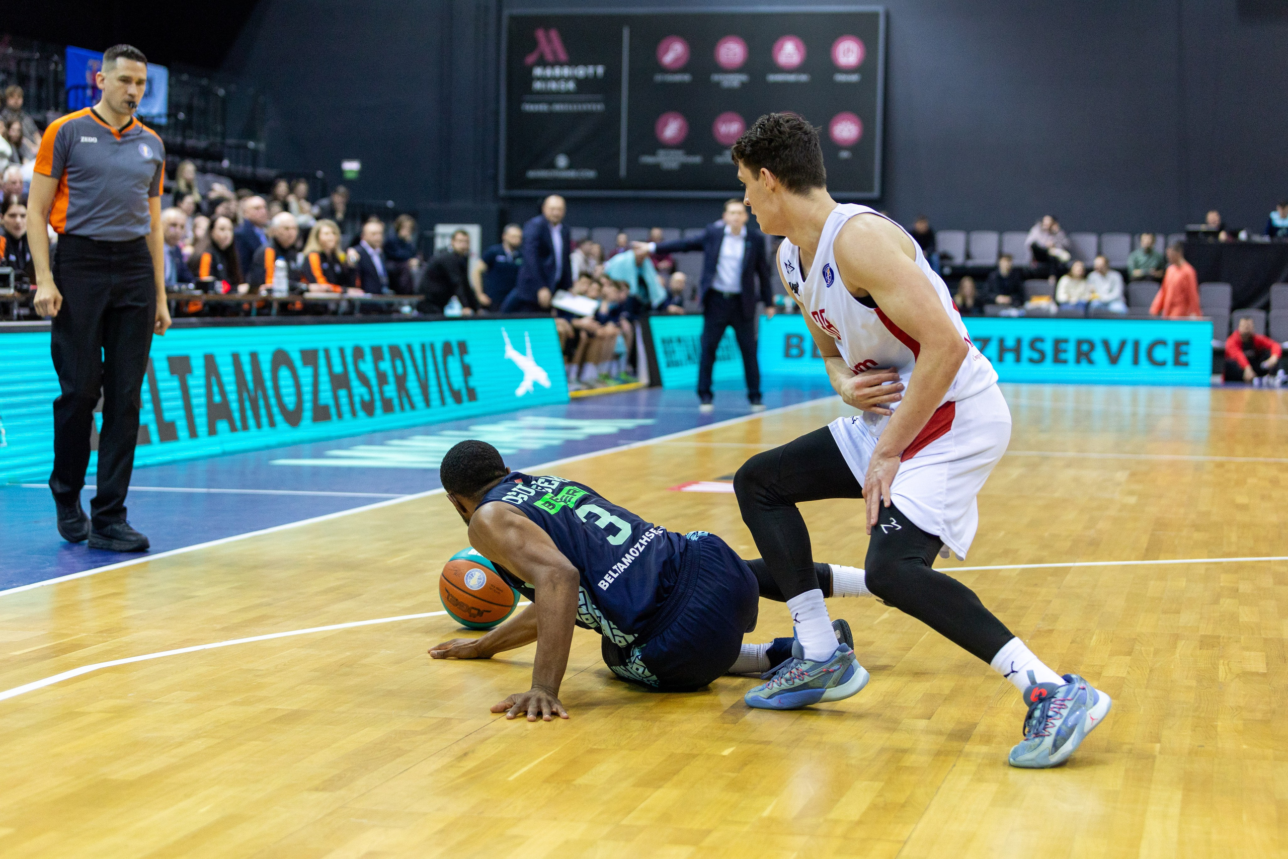 Баскетбол. Минск — MBA. 09.03.2024. Профессиональный интерьерный и репортажный фотограф Минск и РБ. Максим Орлов