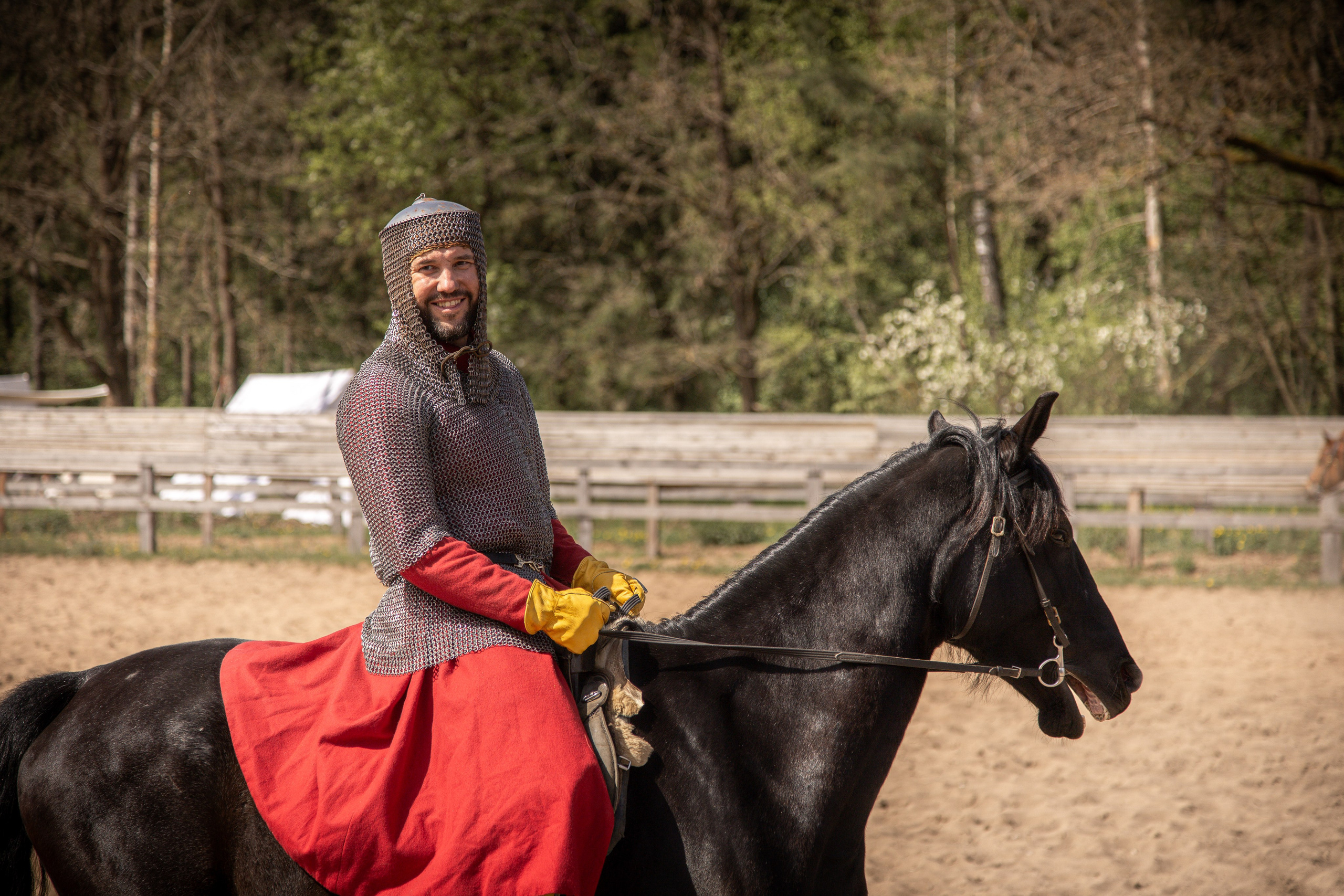 Золотая шпора. Огнем и мечем. День второй. Вылазка в лес. Штурм фортеции. Княжеский пир. Профессиональный интерьерный и репортажный фотограф Минск и РБ. Максим Орлов
