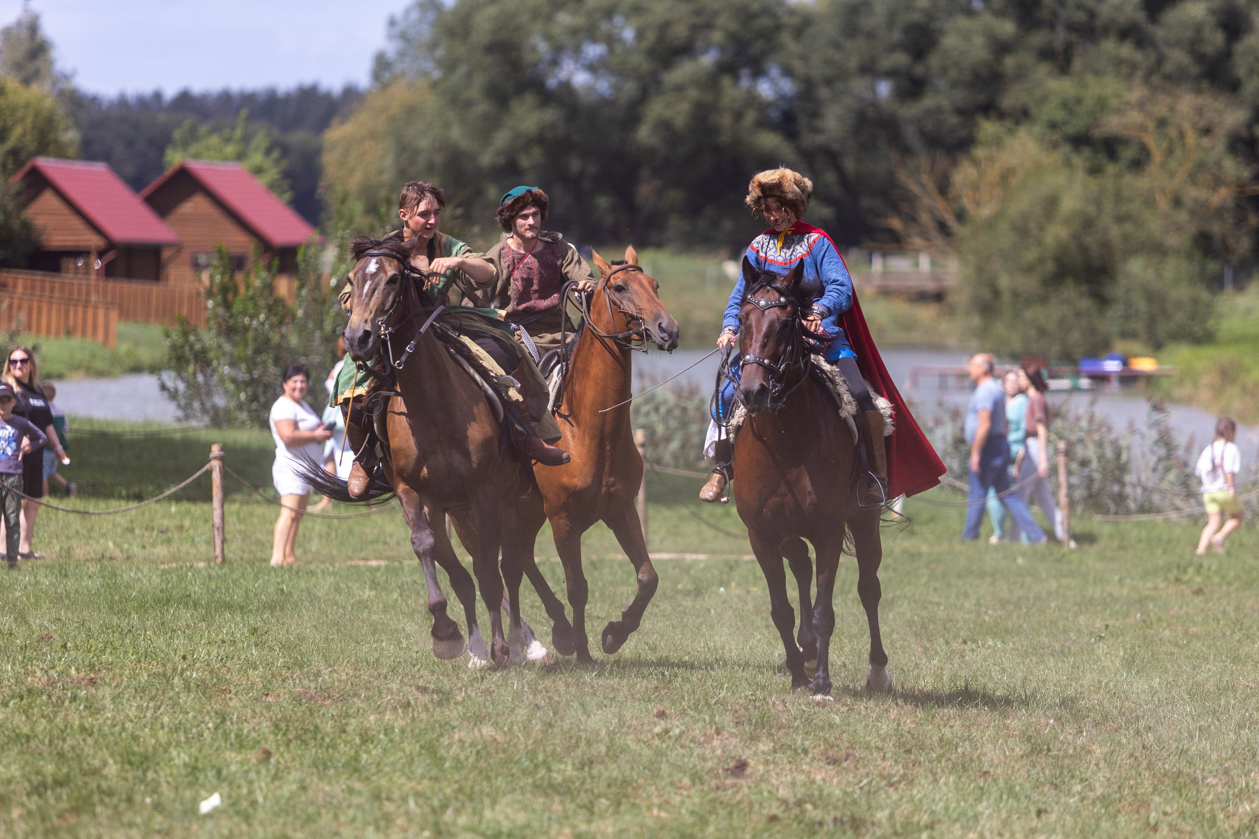Ежегодный фестиваль средневековья в Дукоре. Профессиональный интерьерный и репортажный фотограф Минск и РБ. Максим Орлов