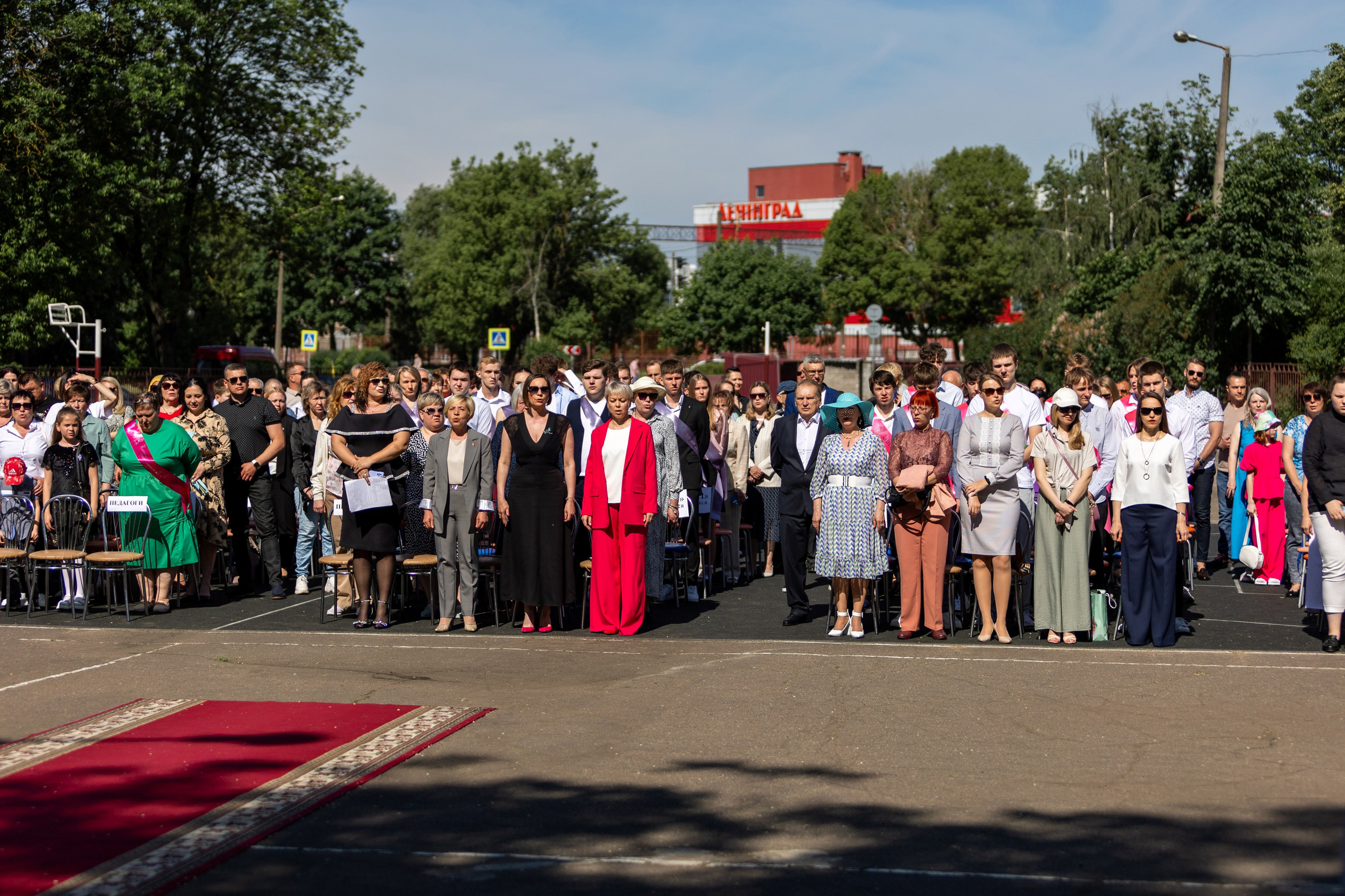 Школа 47. Последний звонок. Профессиональный интерьерный и репортажный фотограф Минск и РБ. Максим Орлов