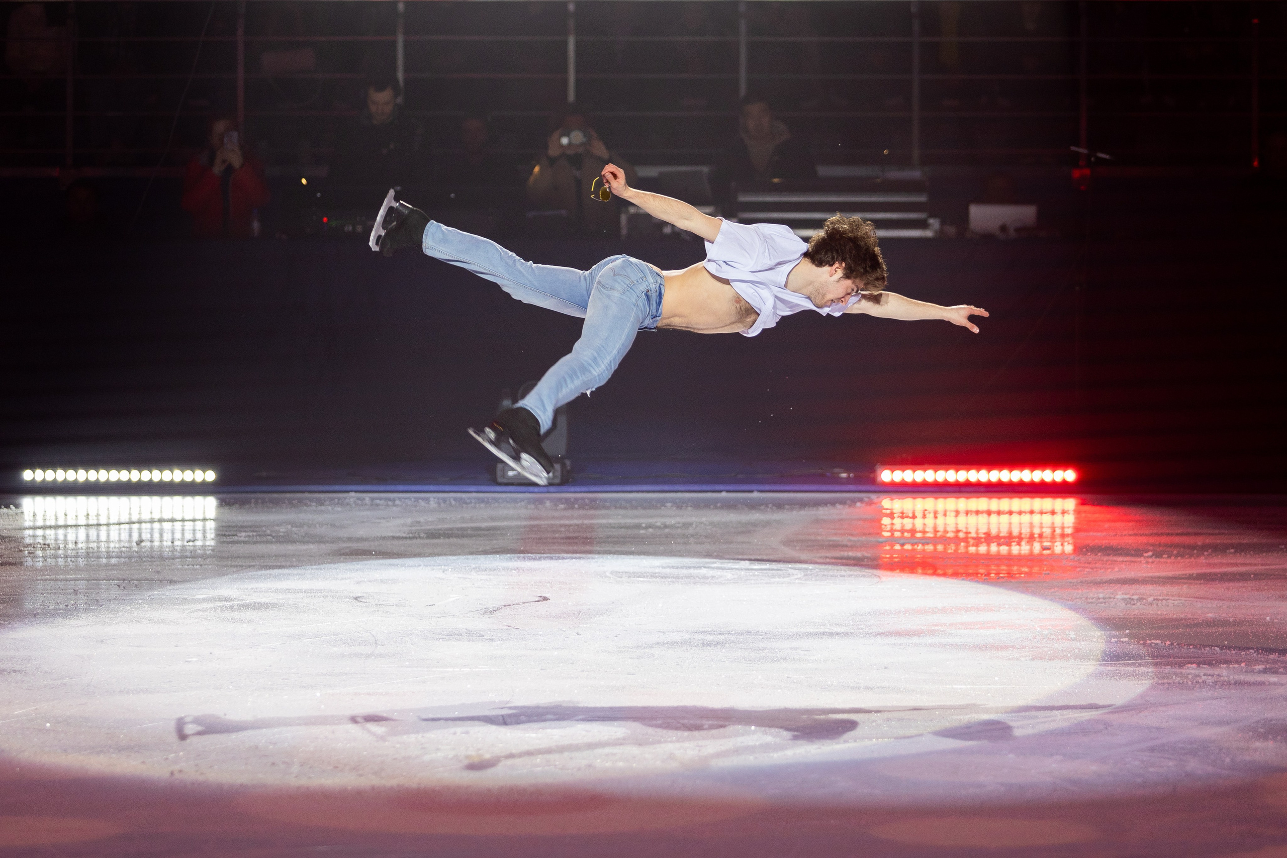 Ледовое шоу Ильи Авербуха 30.03.2024. Профессиональный интерьерный и репортажный фотограф Минск и РБ. Максим Орлов