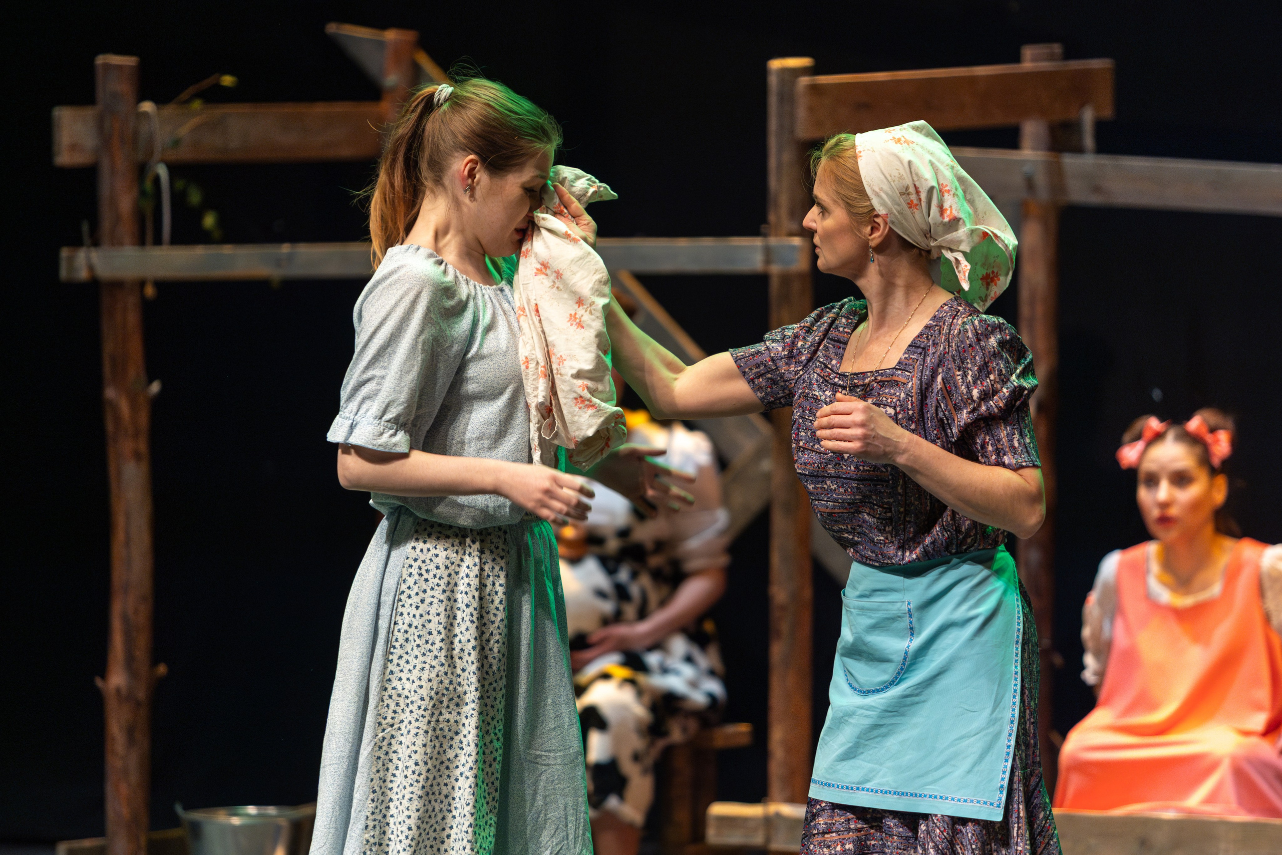 Театр белорусской армии «Очень простая история». Профессиональный интерьерный и репортажный фотограф Минск и РБ. Максим Орлов