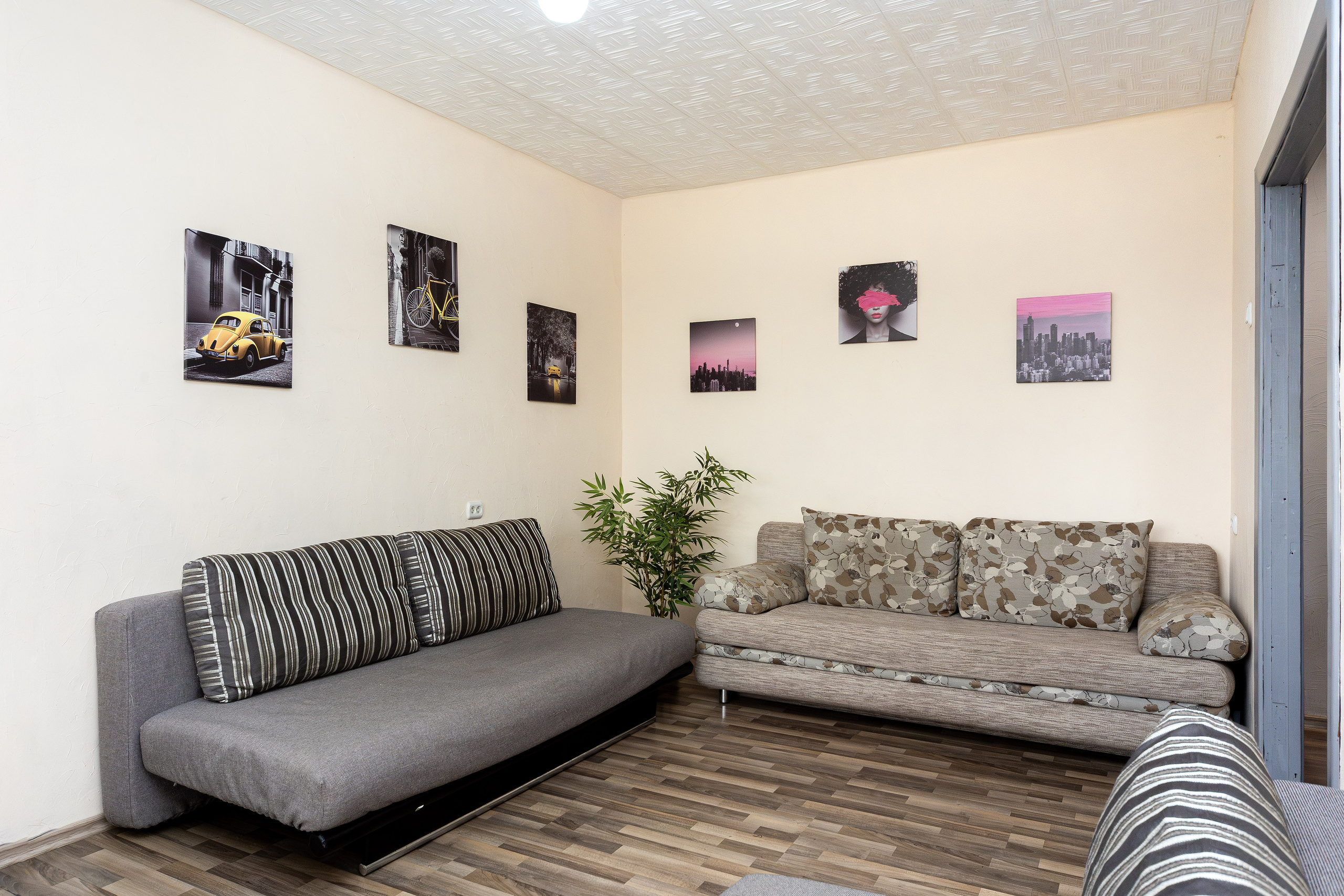 Пр. Независимости 52. Профессиональный интерьерный и репортажный фотограф Минск и РБ. Максим Орлов