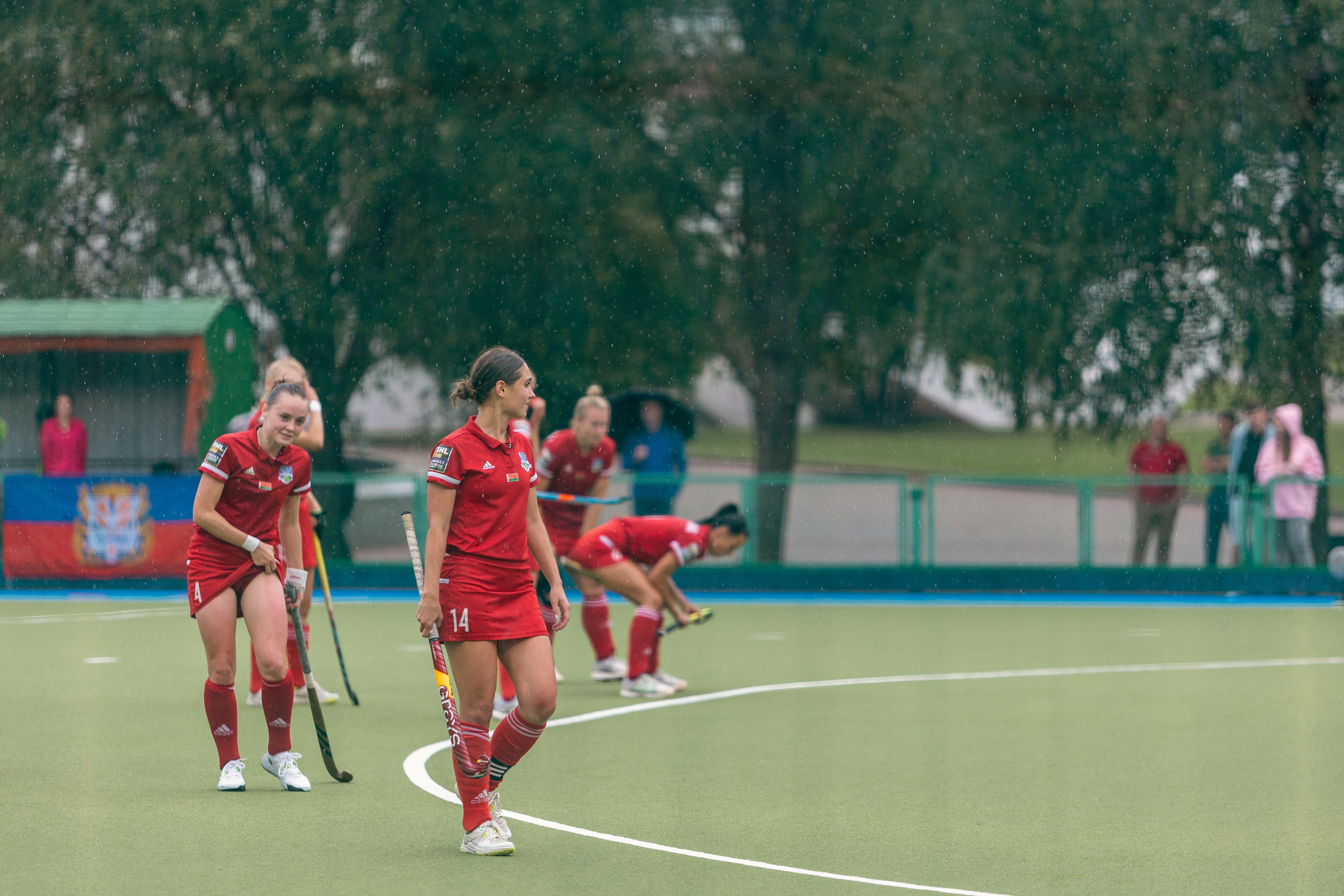 Хоккей на траве. Девушки. ХК Минск — ХК Виктория (Смолевичи) 10.06.2024. Профессиональный интерьерный и репортажный фотограф Минск и РБ. Максим Орлов