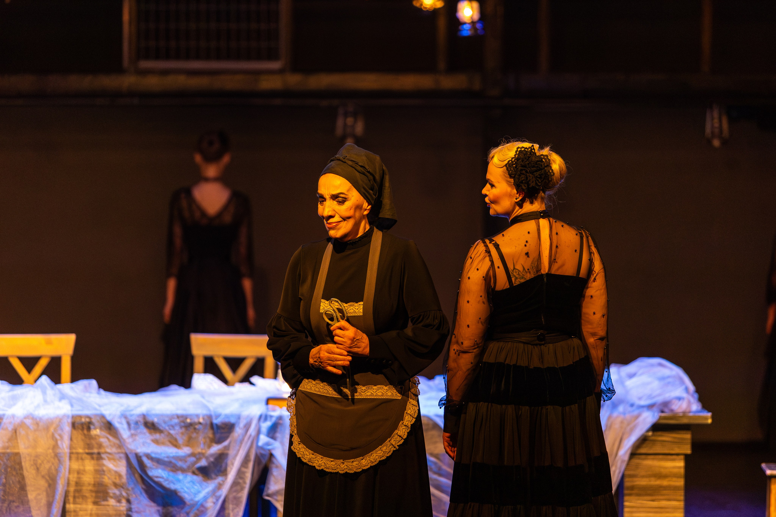 Новый театр «Дом Бернарды Альбы». Профессиональный интерьерный и репортажный фотограф Минск и РБ. Максим Орлов