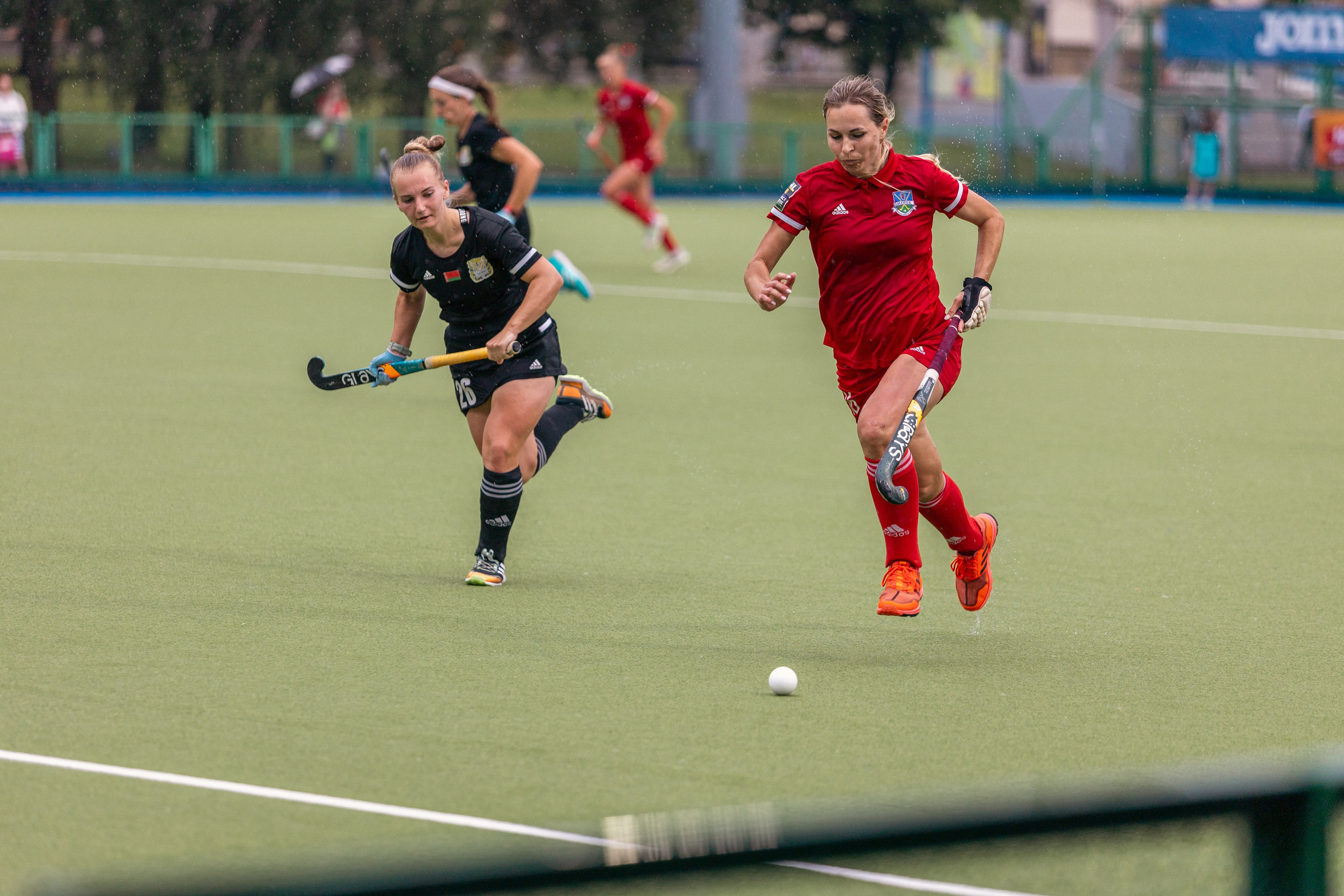 Хоккей на траве. Девушки. ХК Минск — ХК Виктория (Смолевичи) 10.06.2024. Профессиональный интерьерный и репортажный фотограф Минск и РБ. Максим Орлов