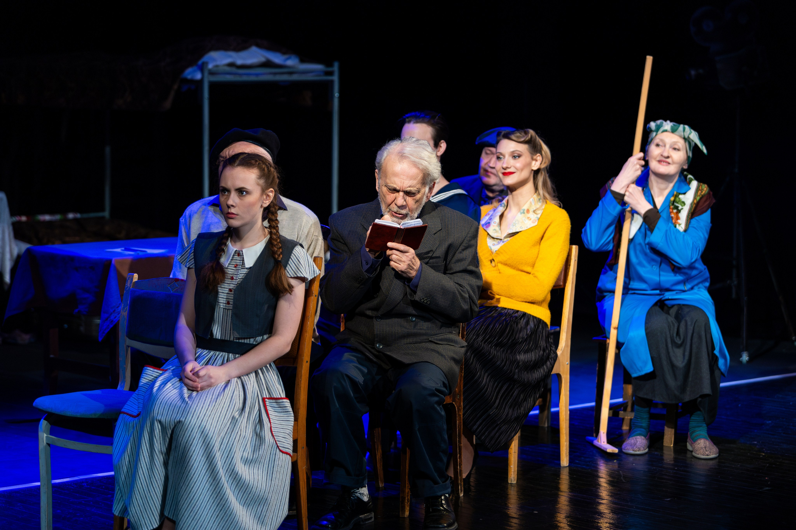 Новый театр «Фабричная девчонка». Профессиональный интерьерный и репортажный фотограф Минск и РБ. Максим Орлов