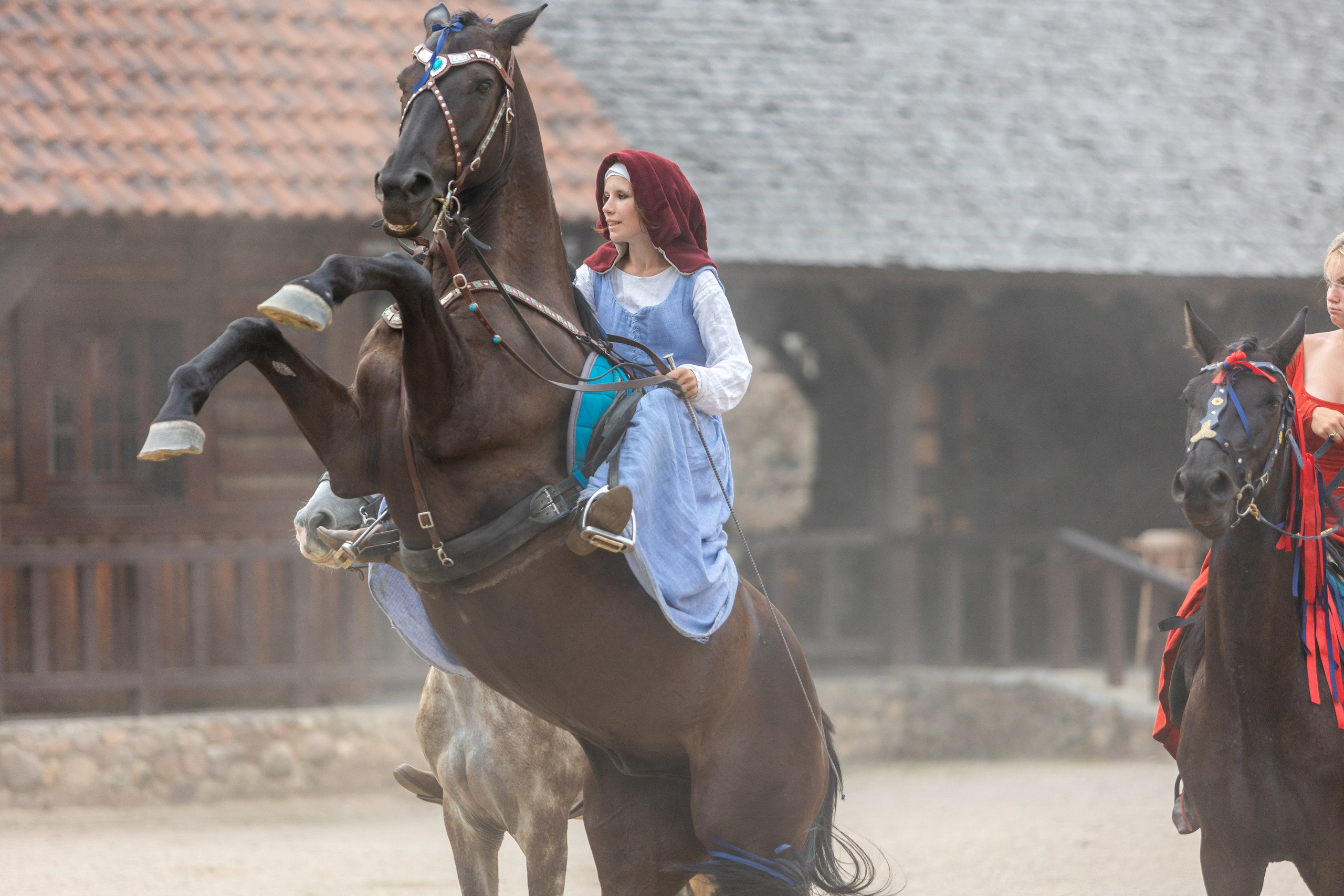 Выступление «Золотой шпоры» на празднике города Лиды. Профессиональный интерьерный и репортажный фотограф Минск и РБ. Максим Орлов