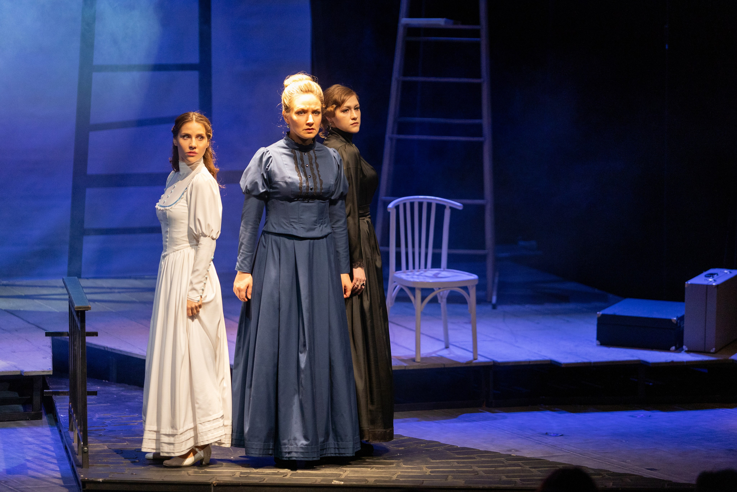 Театр белорусской армии «Три сестры». Профессиональный интерьерный и репортажный фотограф Минск и РБ. Максим Орлов