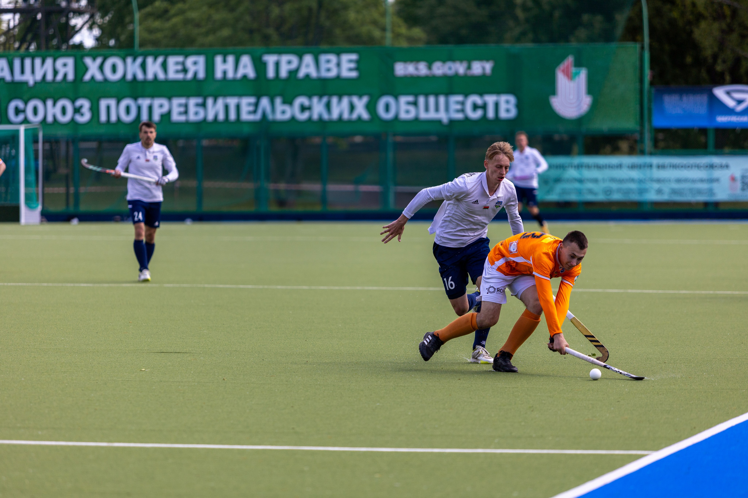 Хоккей на траве. ХК Минск — СК Строитель 11.05.2024. Профессиональный интерьерный и репортажный фотограф Минск и РБ. Максим Орлов