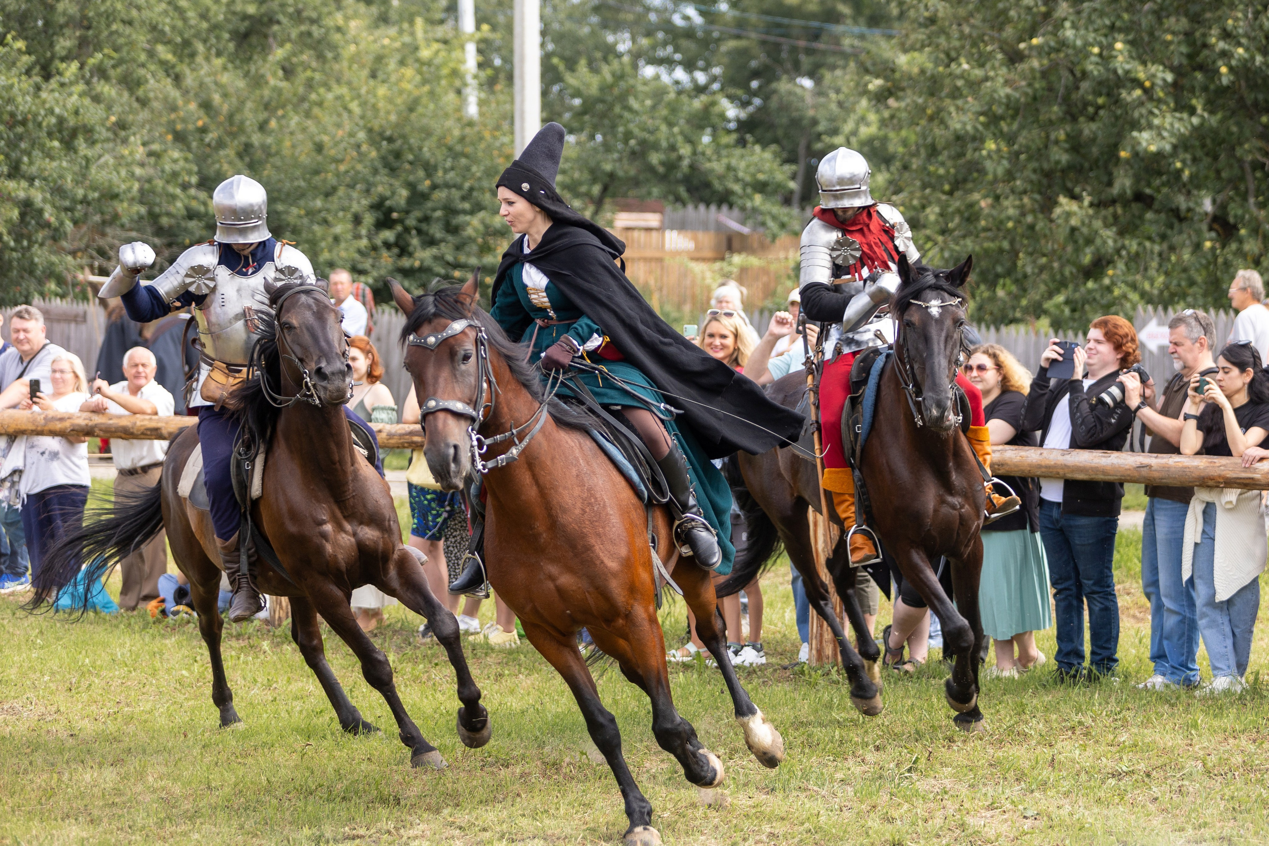 Рыцарский фест. Мстиславль. Профессиональный интерьерный и репортажный фотограф Минск и РБ. Максим Орлов